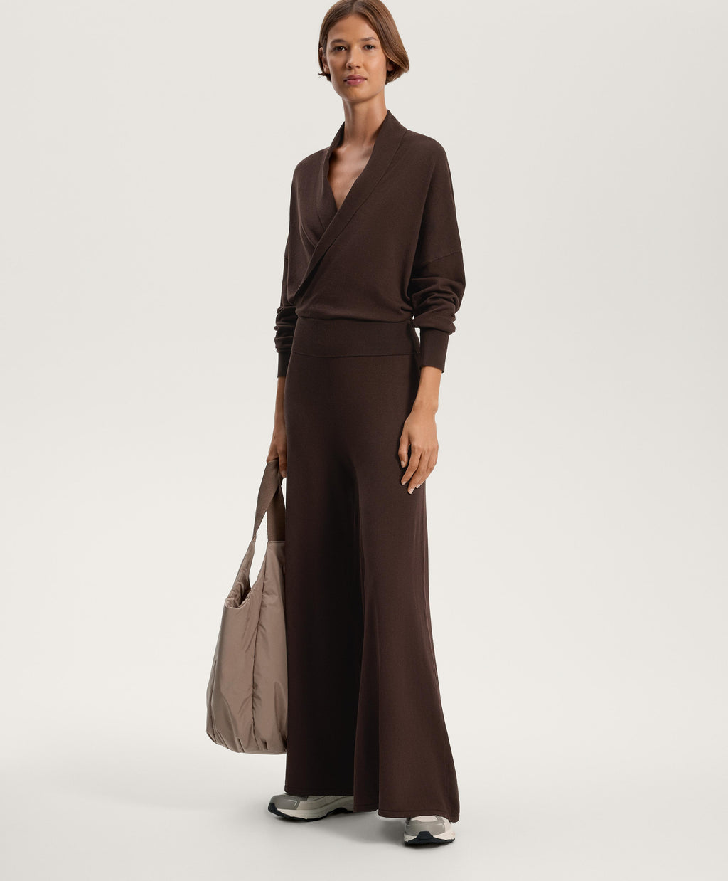 CROSSOVER JUMPER WITH FITTED WAIST