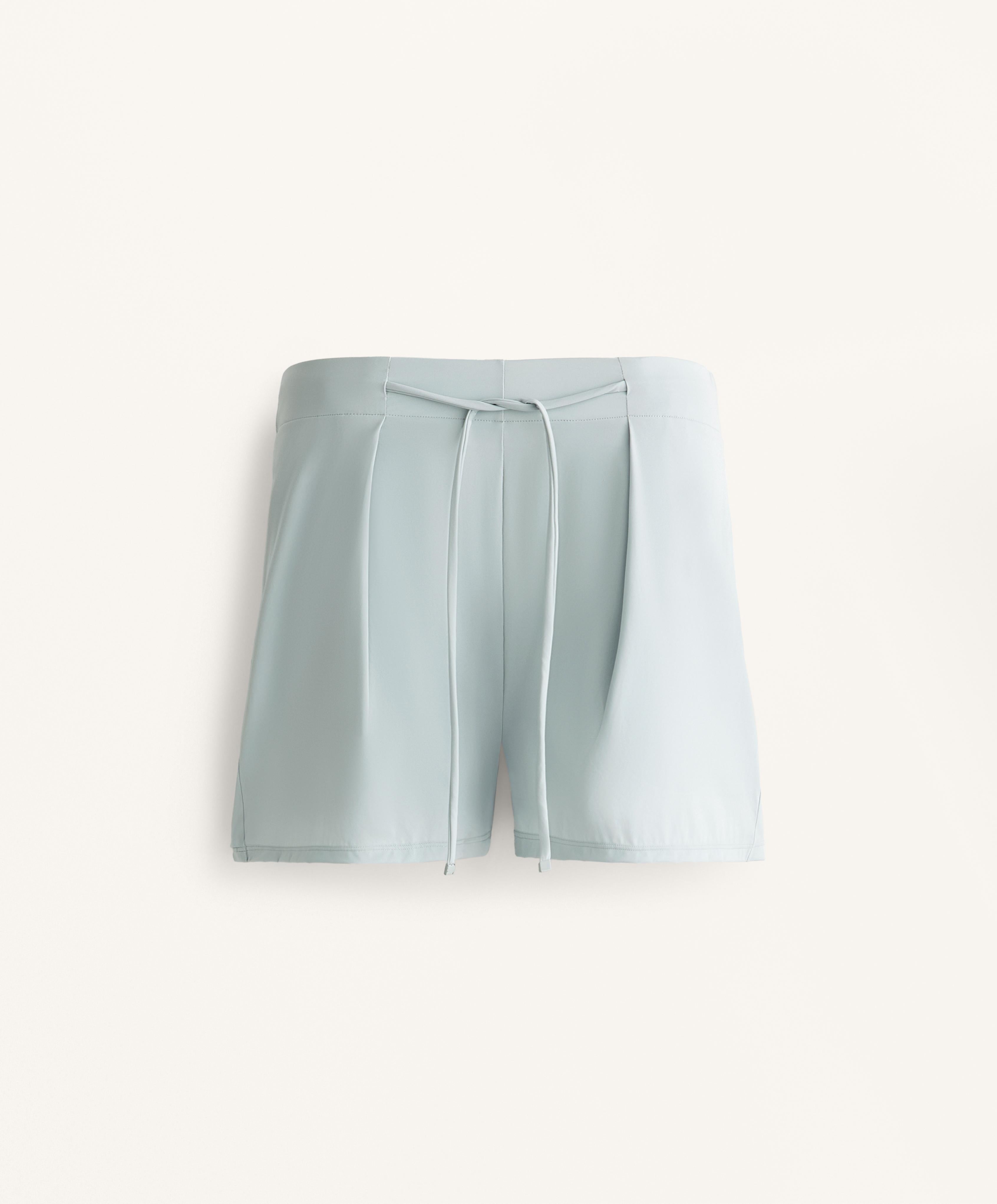LIGHT TOUCH PLEATED SHORTS