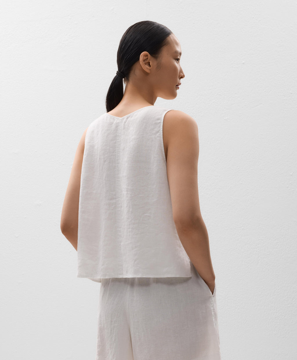 V NECK 100% LINEN TOP