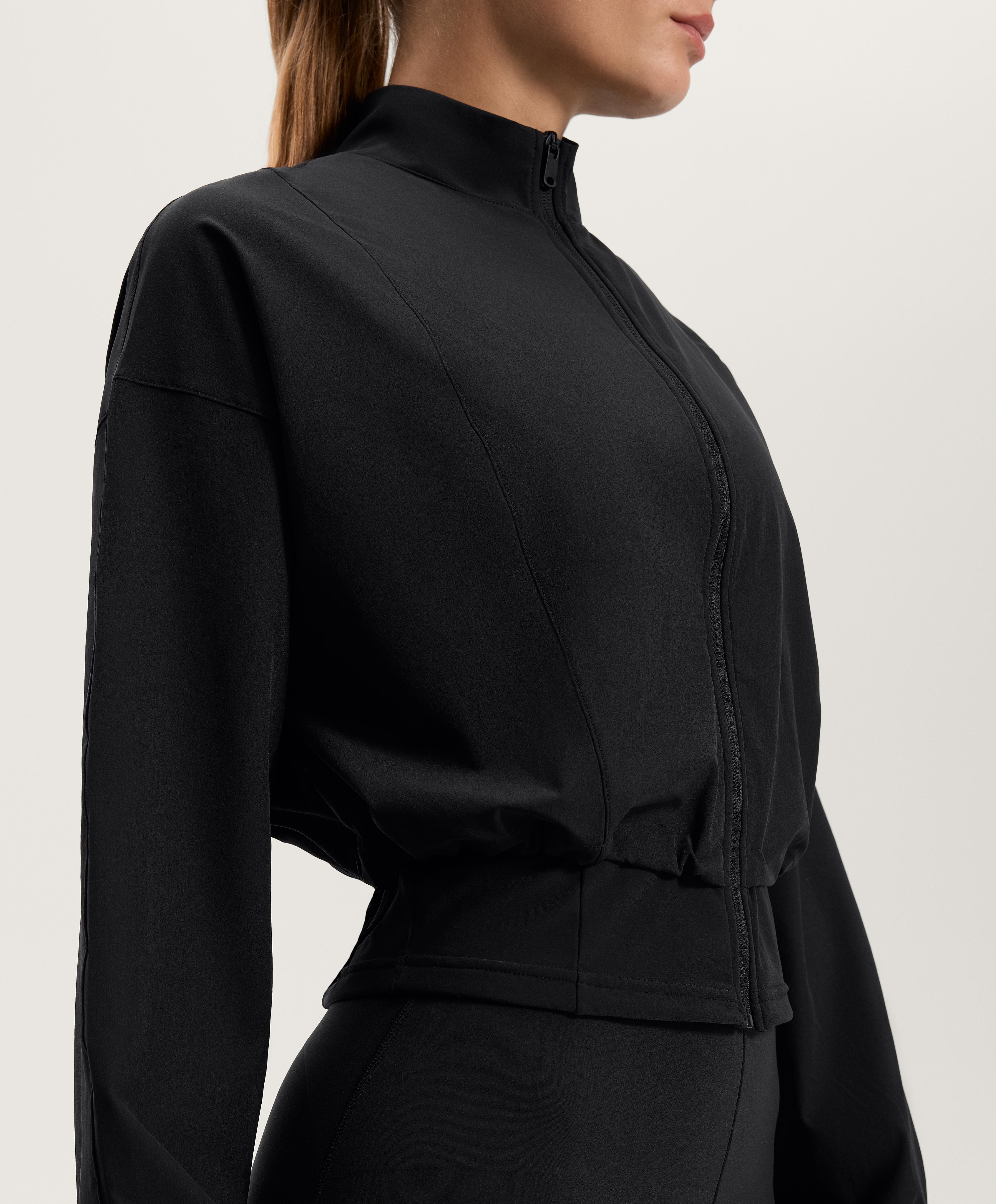 LONG SLEEVED TECHNICAL JACKET