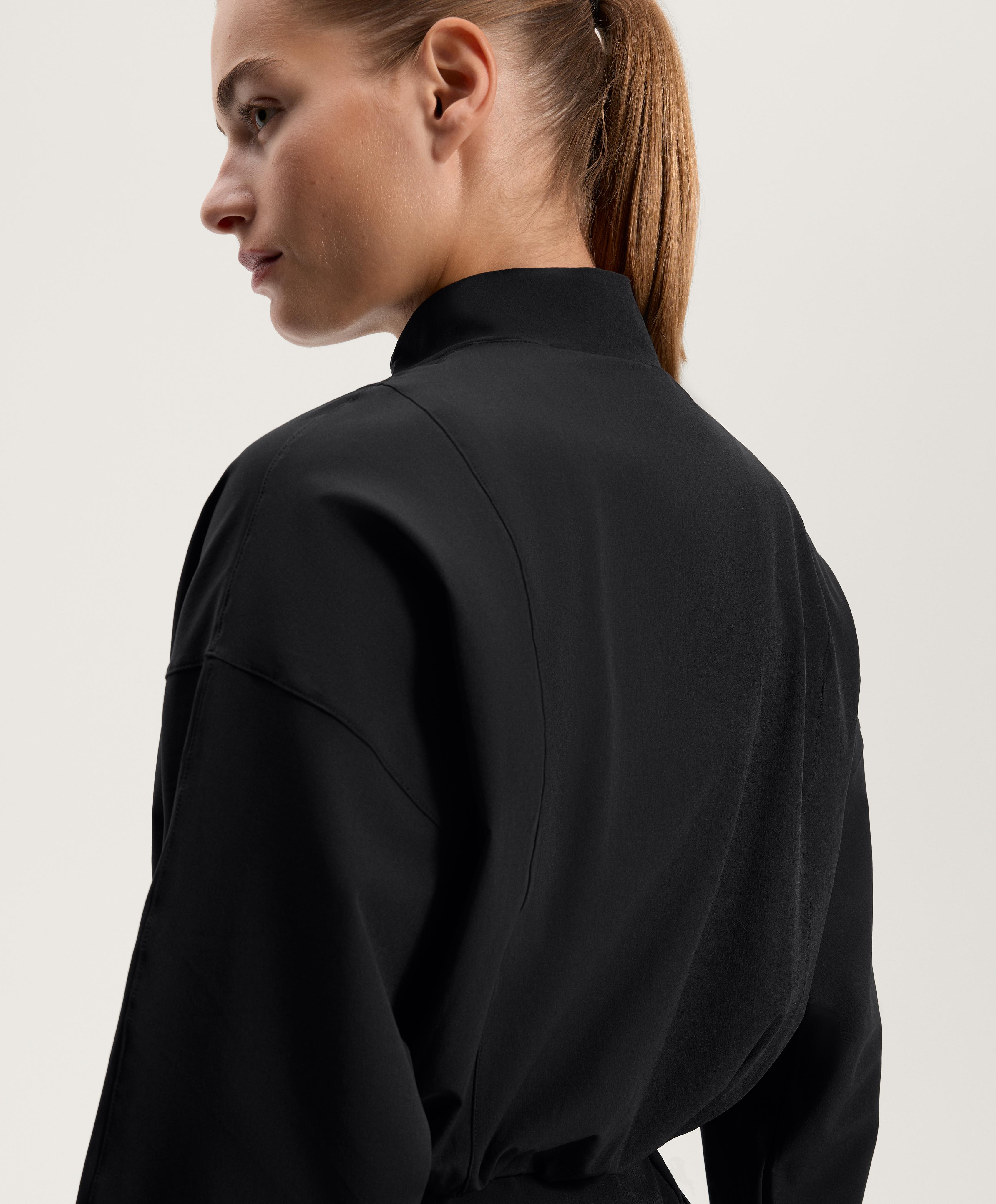 LONG SLEEVED TECHNICAL JACKET