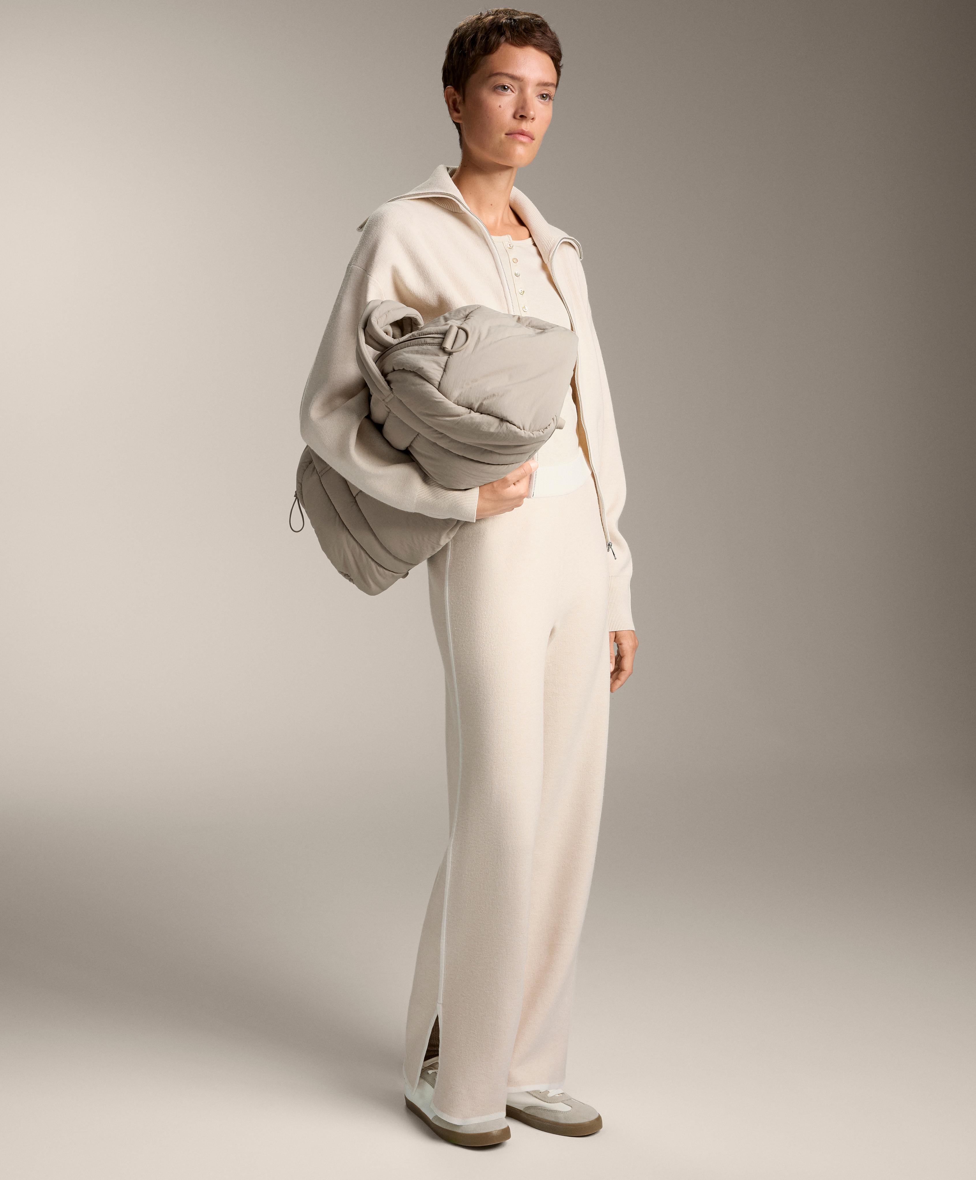 HIGH COLLAR KNIT JACKET WITH CONTRAST PIPING