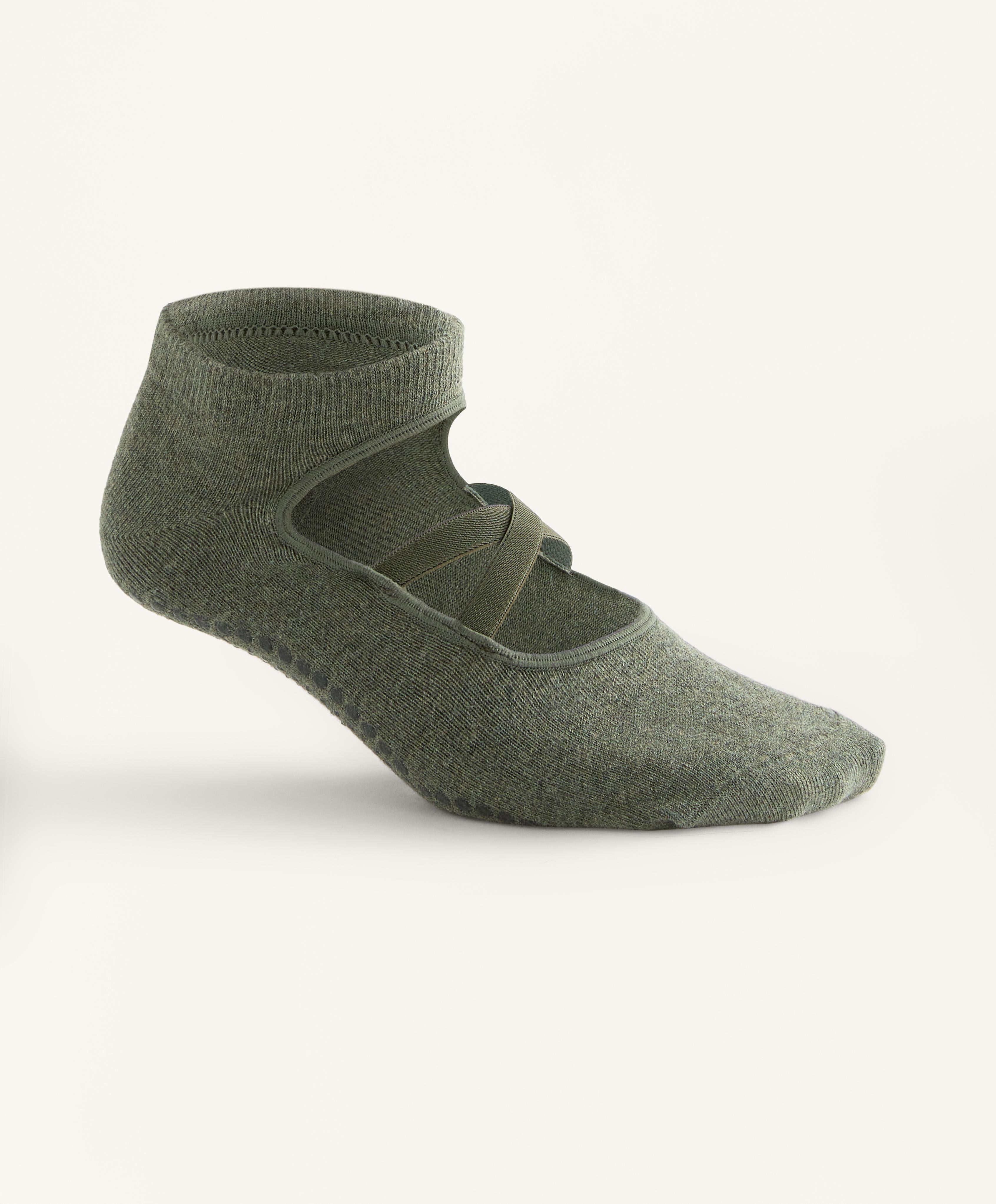 2 PAIRS OF COTTON BLEND YOGA AND PILATES SOCKS WITH CROSSOVER STRAPS