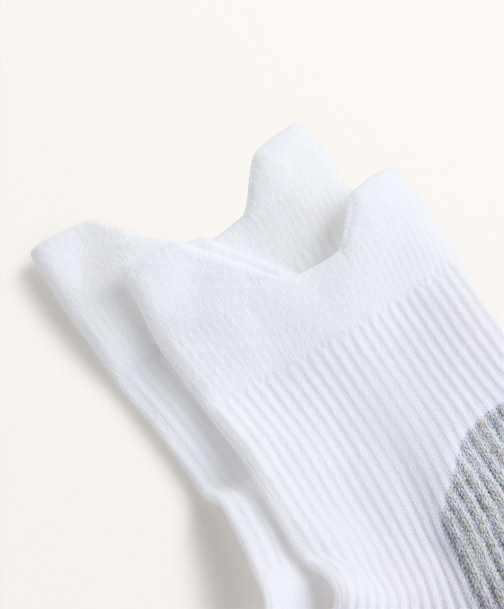 2 PAIRS OF POLYAMIDE BLEND QUARTER RUNNING SOCKS