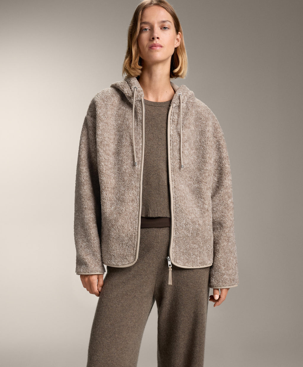 100% CASHMERE KNIT ROUND NECK JUMPER