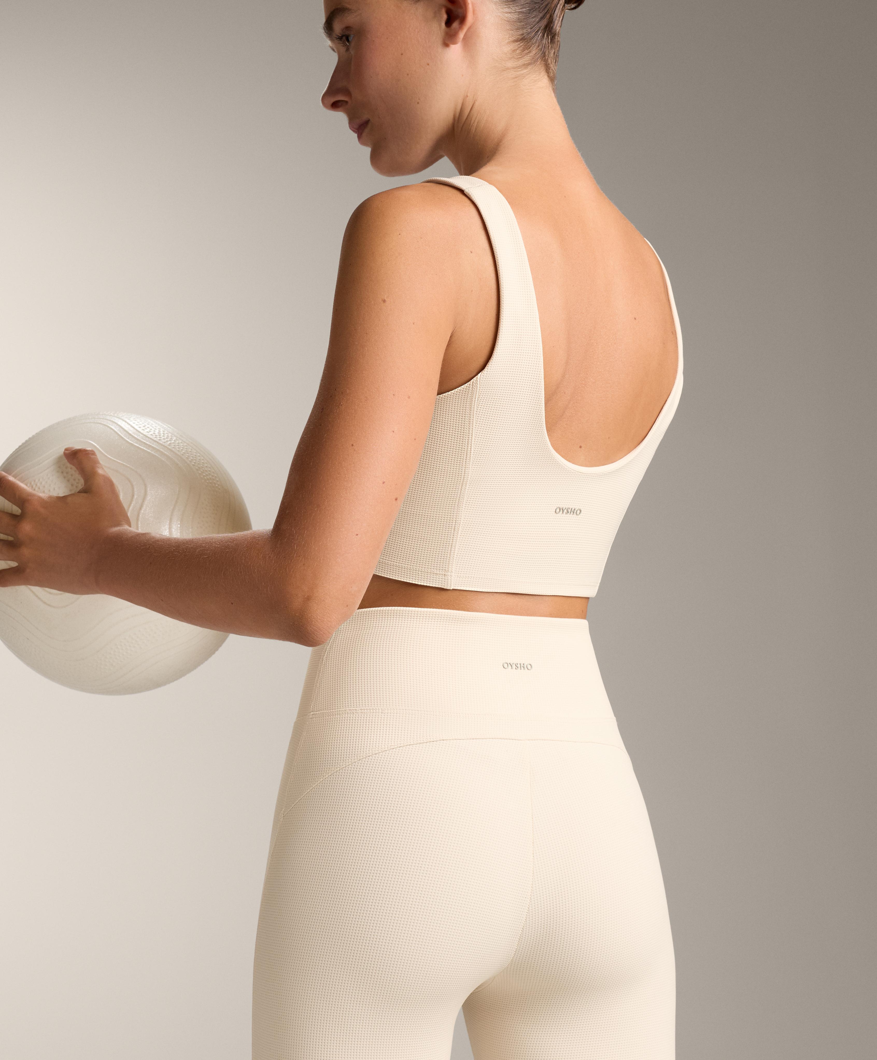 WAFFLE V NECK TOP