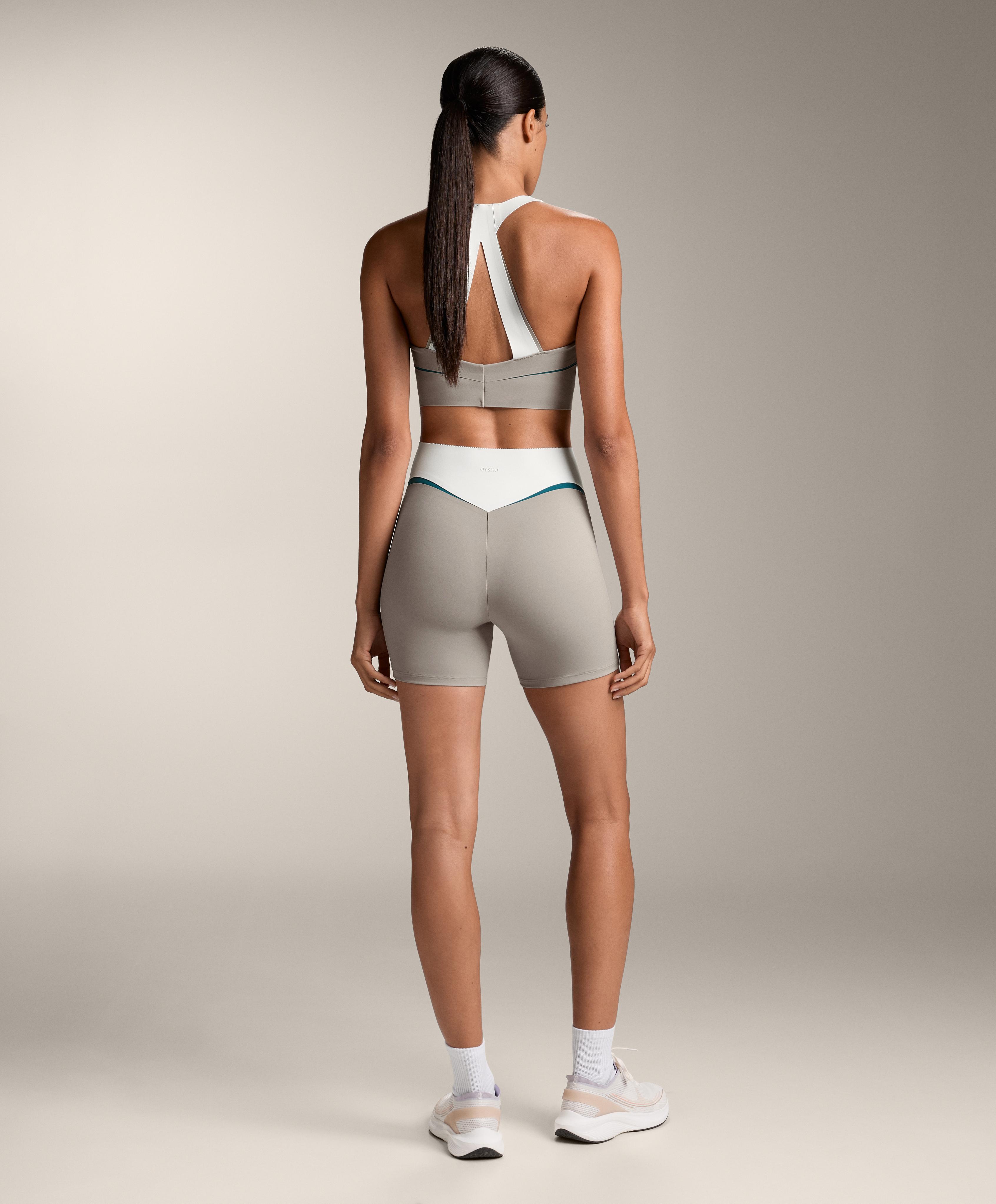 HIGH RISE COMPRESSIVE LINE DETAILS CORE CONTROL 10 CM HOT PANTS