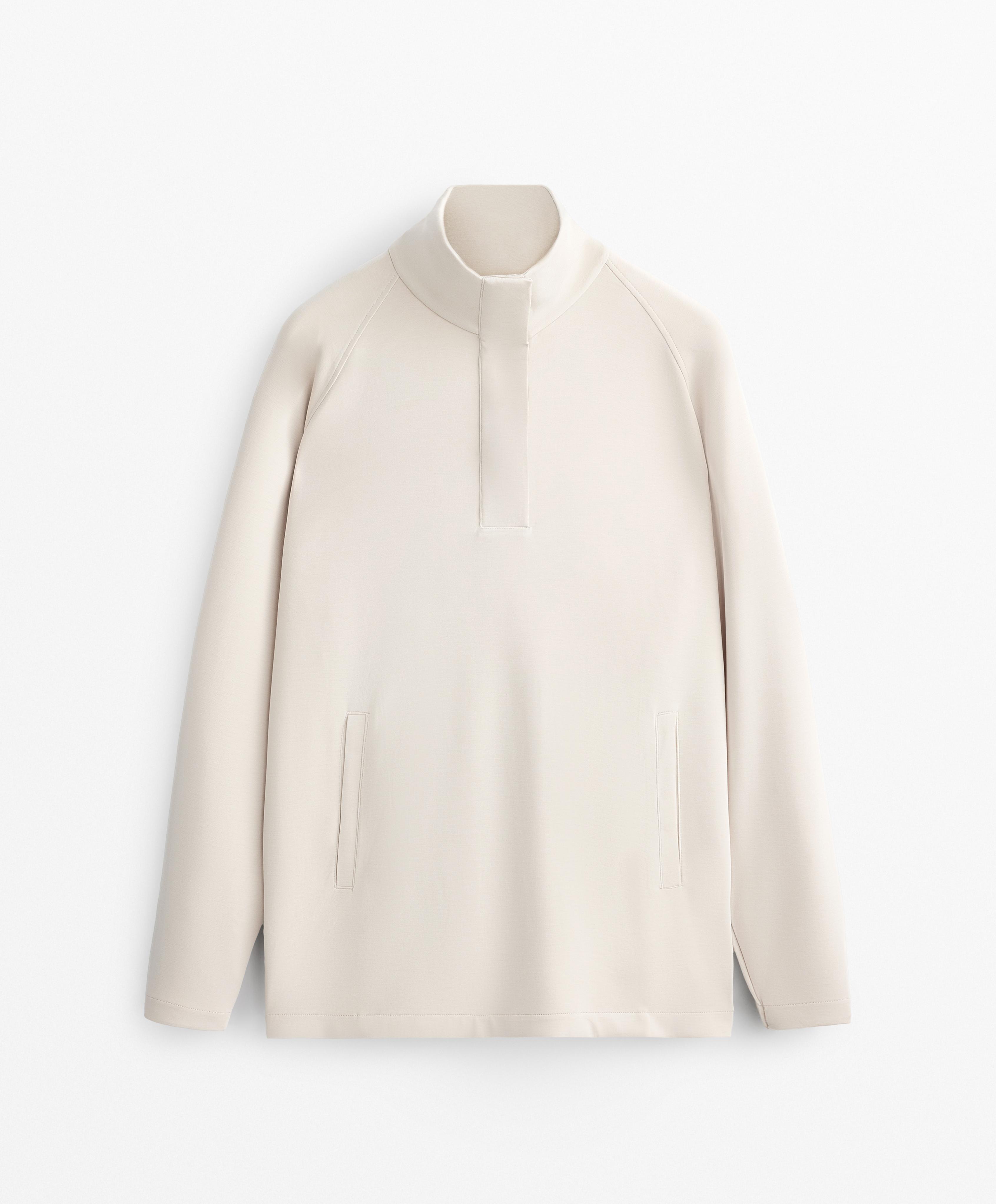 LONG BACK PLEAT SWEATSHIRT WITH SOFT TOUCH MODAL