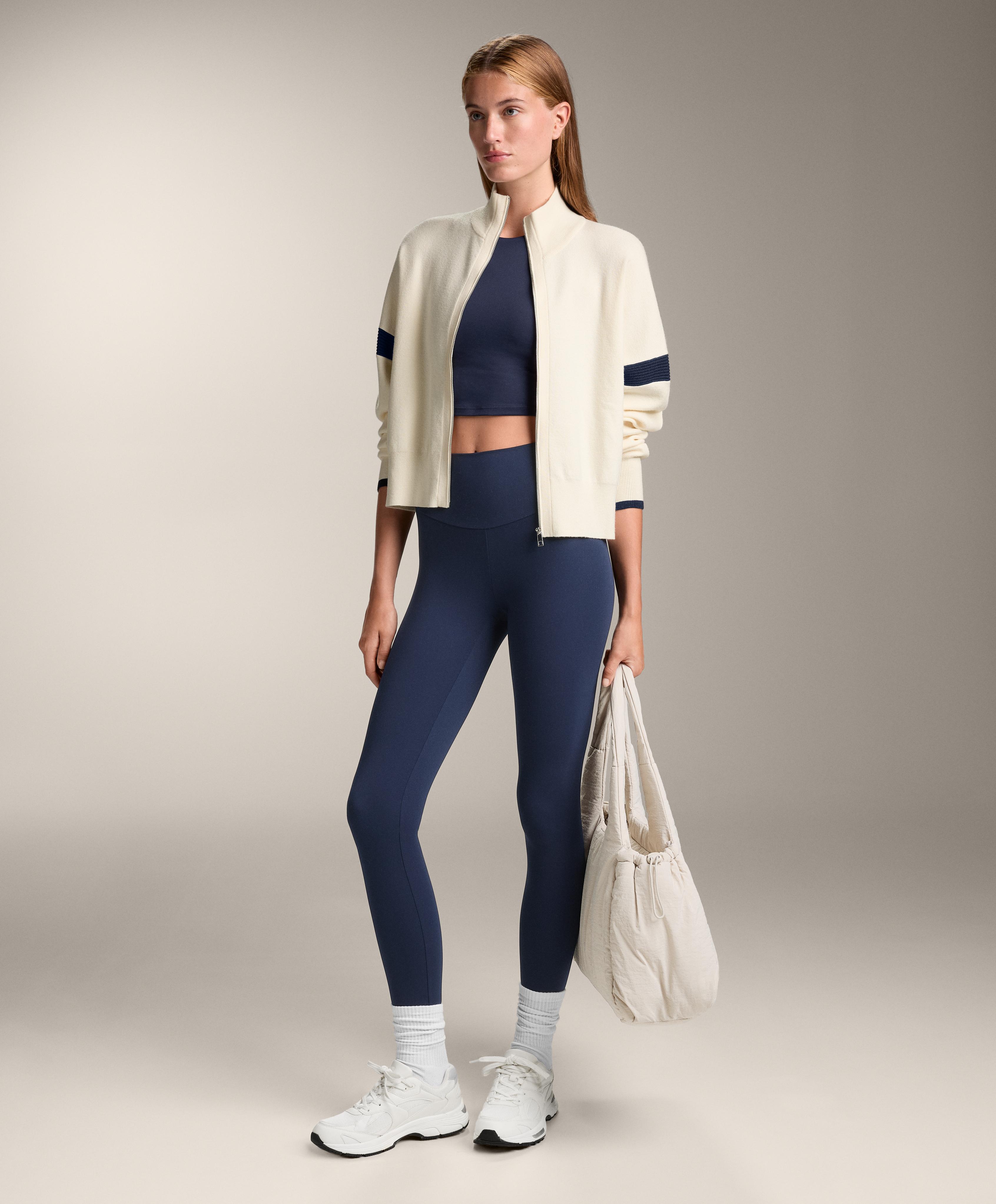 CONTRAST SLEEVE KNIT JACKET