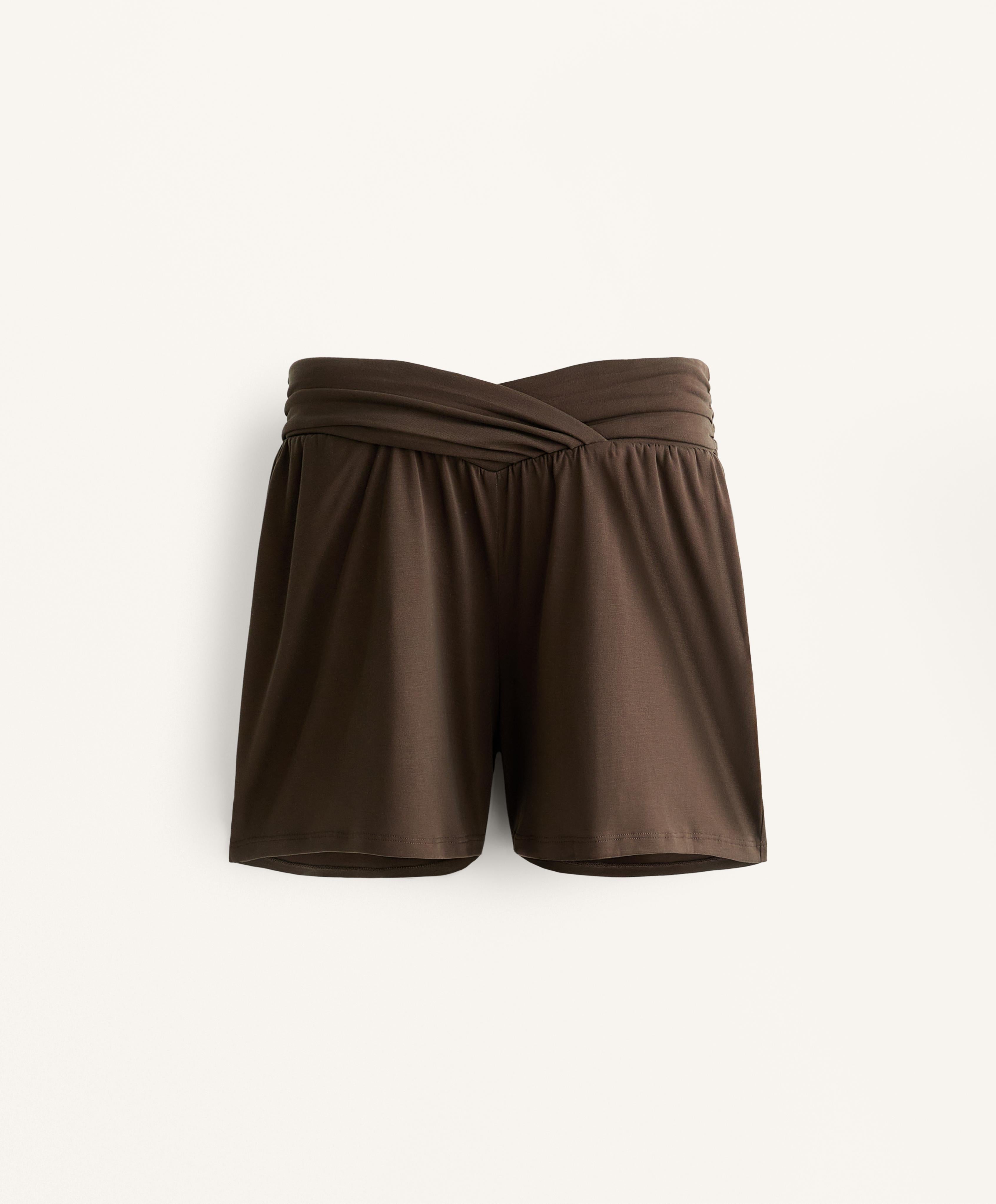 EXTRA WIDE LEG FLOWY V WAIST SHORTS WITH MODAL