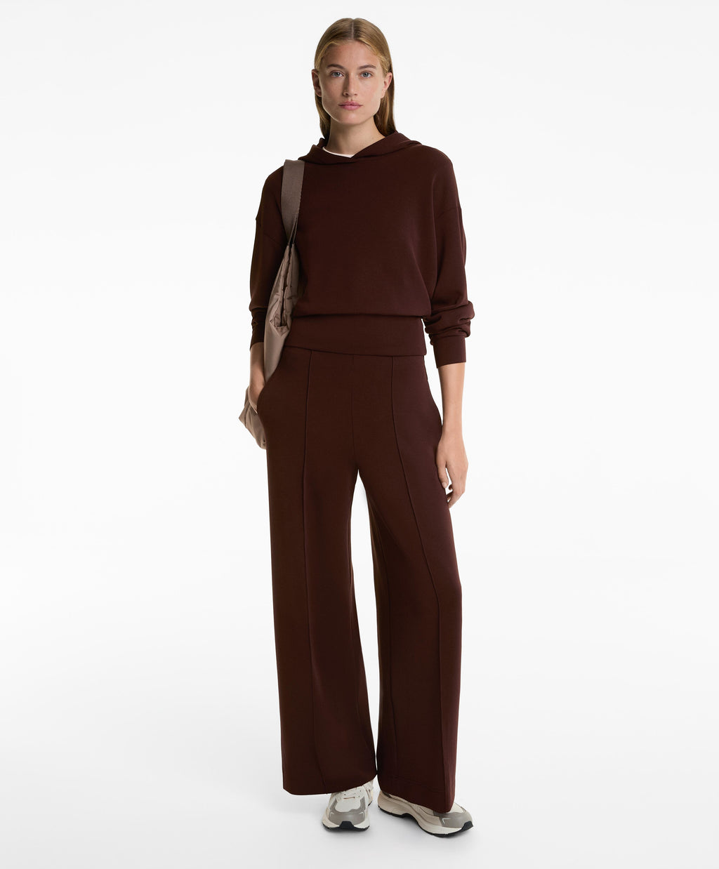 CROP HOODED SWEATSHIRT WITH FITTED WAIST AND SOFT TOUCH MODAL