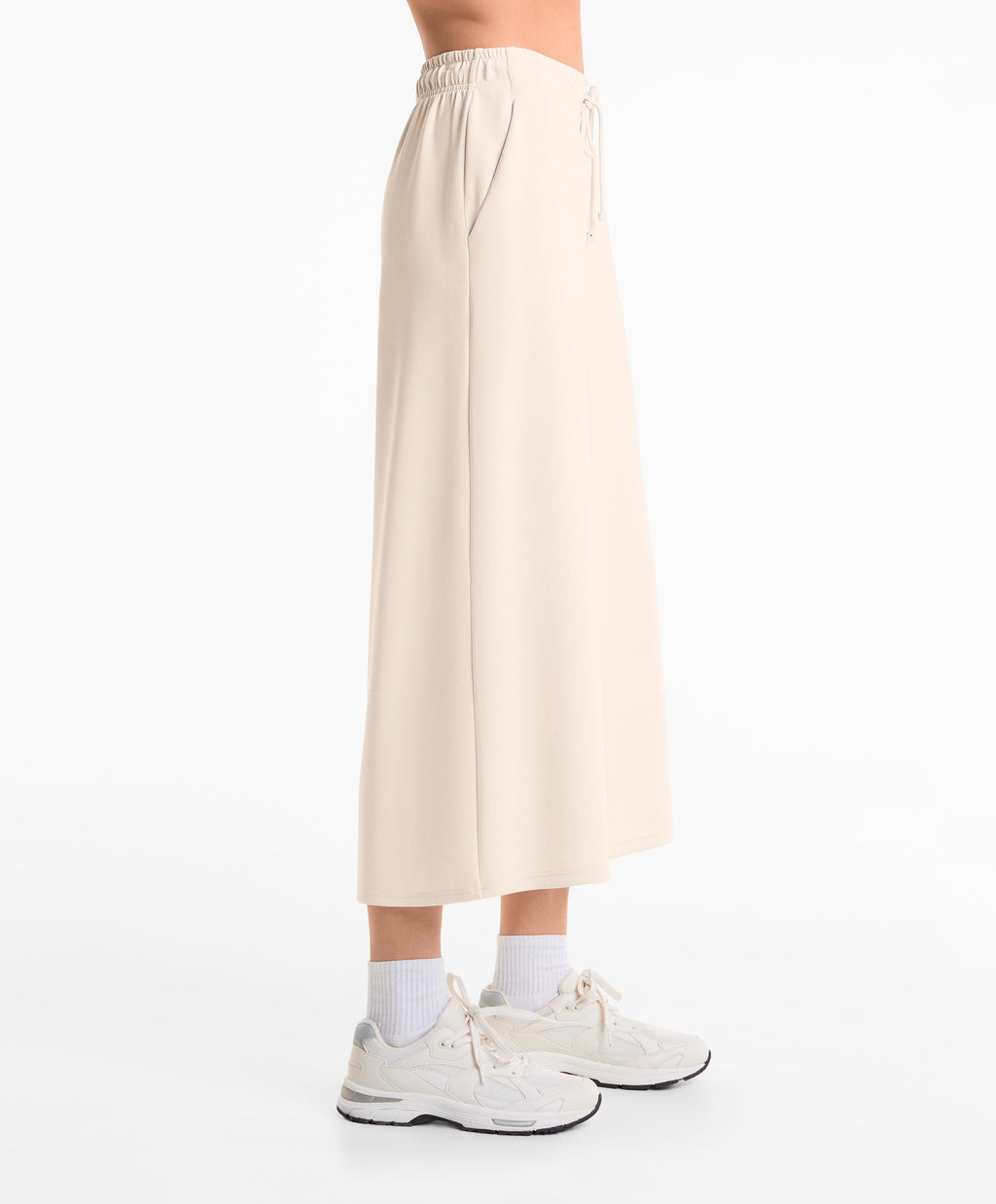 SOFT TOUCH WIDE LEG CROP TROUSERS WITH MODAL
