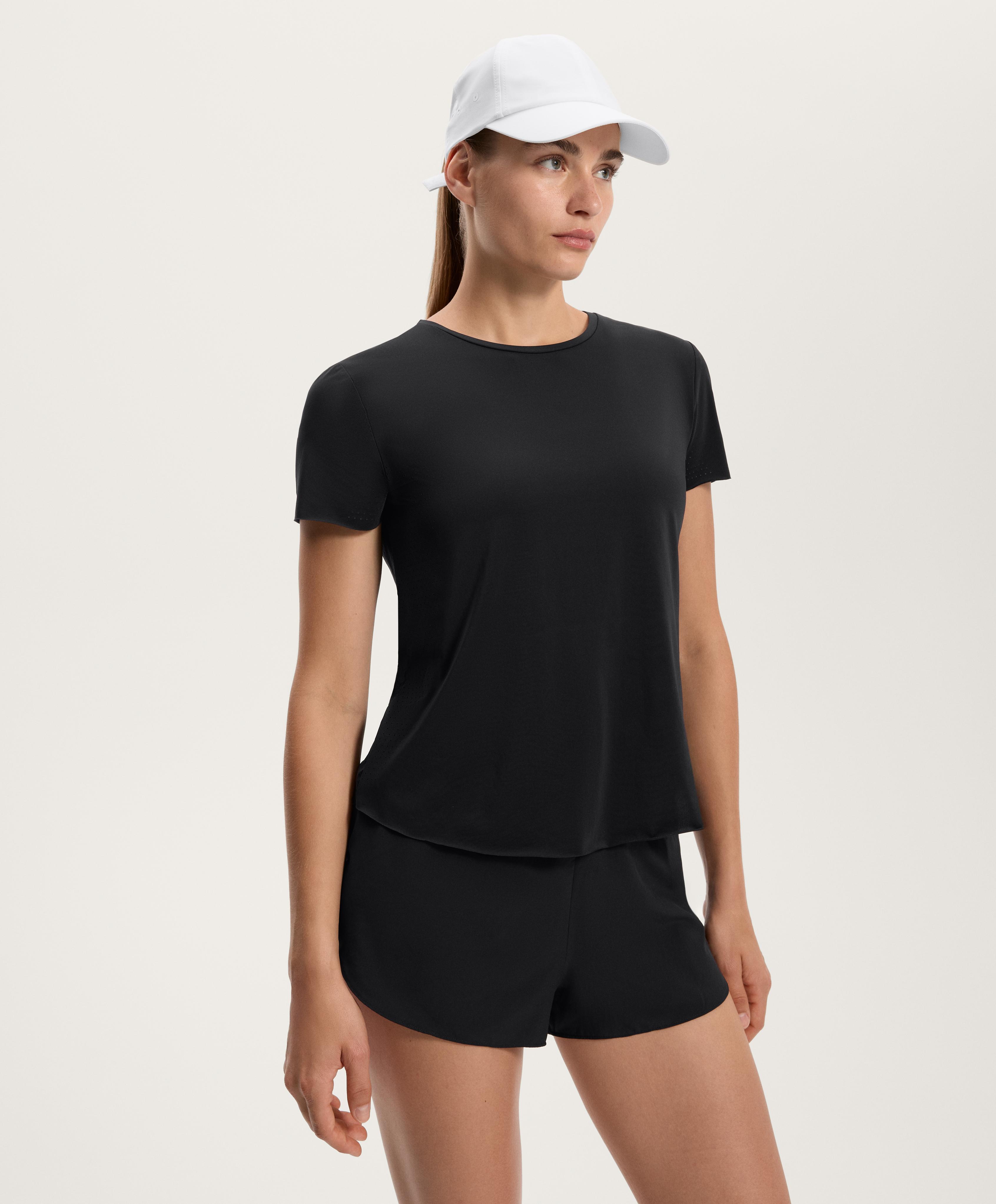 MICROPERFORATED SHORT SLEEVED TECHNICAL T SHIRT