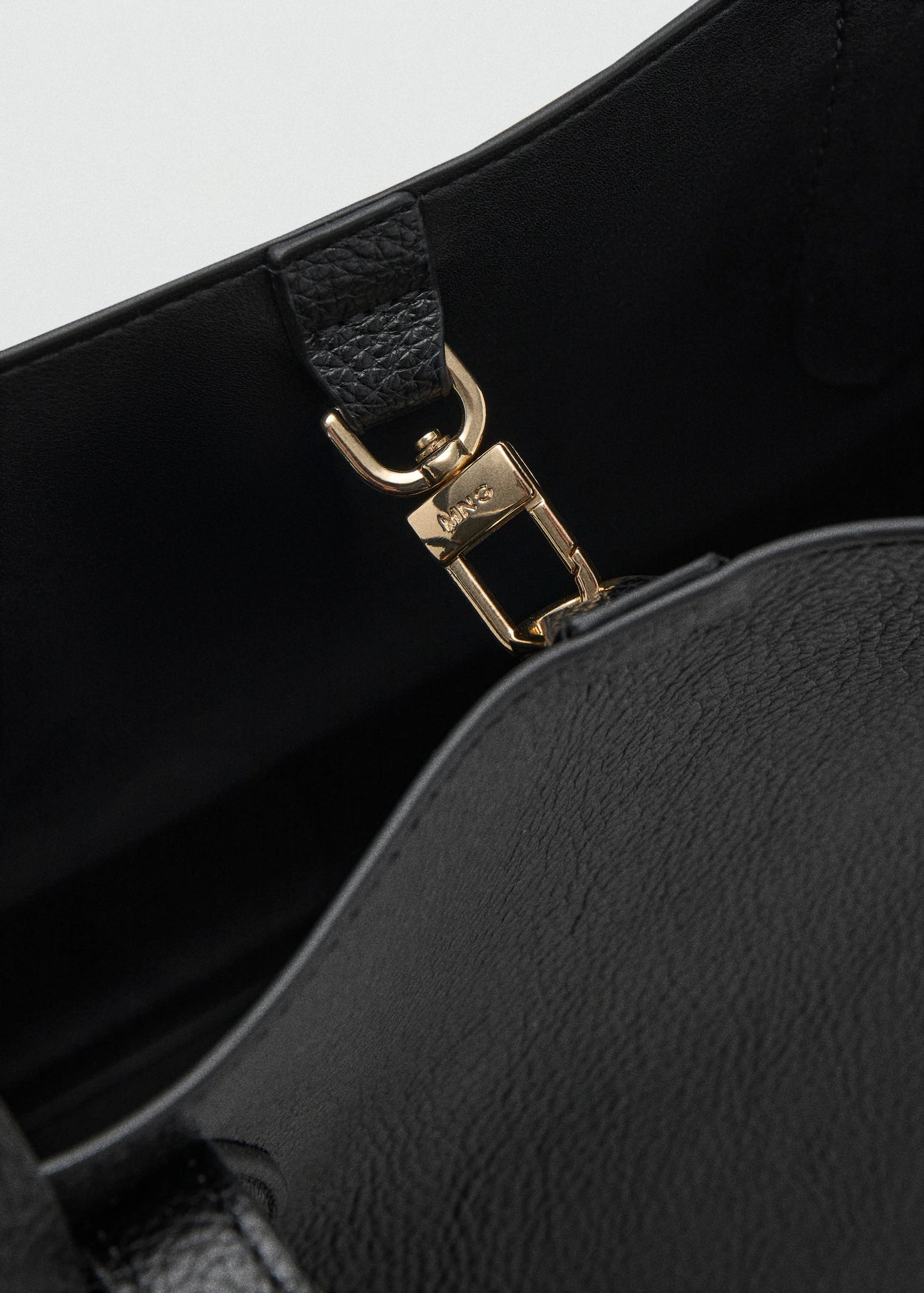 Small Bag With Pebbled Leather Effect Black