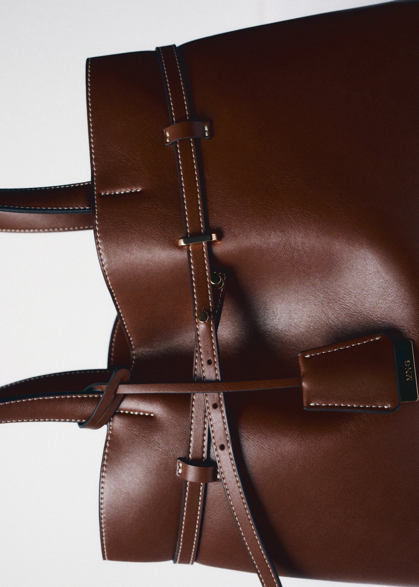 Shopper Bag With Charm Leather