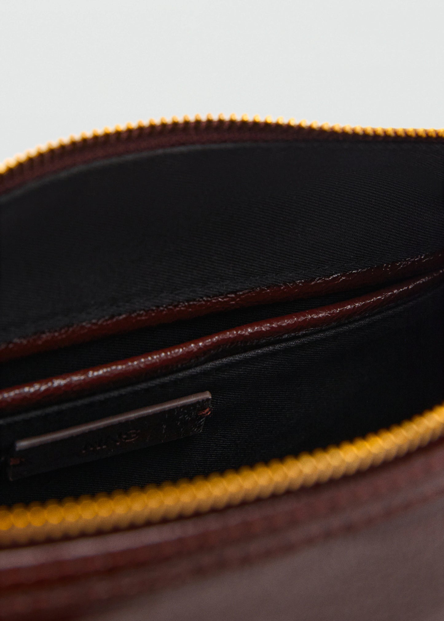 Shiny Handbag With Handles Chocolate