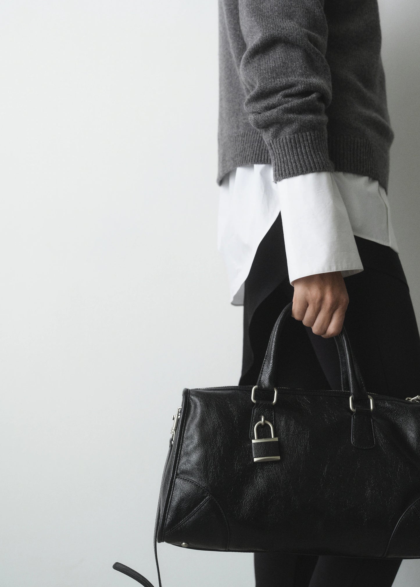 Shiny Handbag With Handles Black