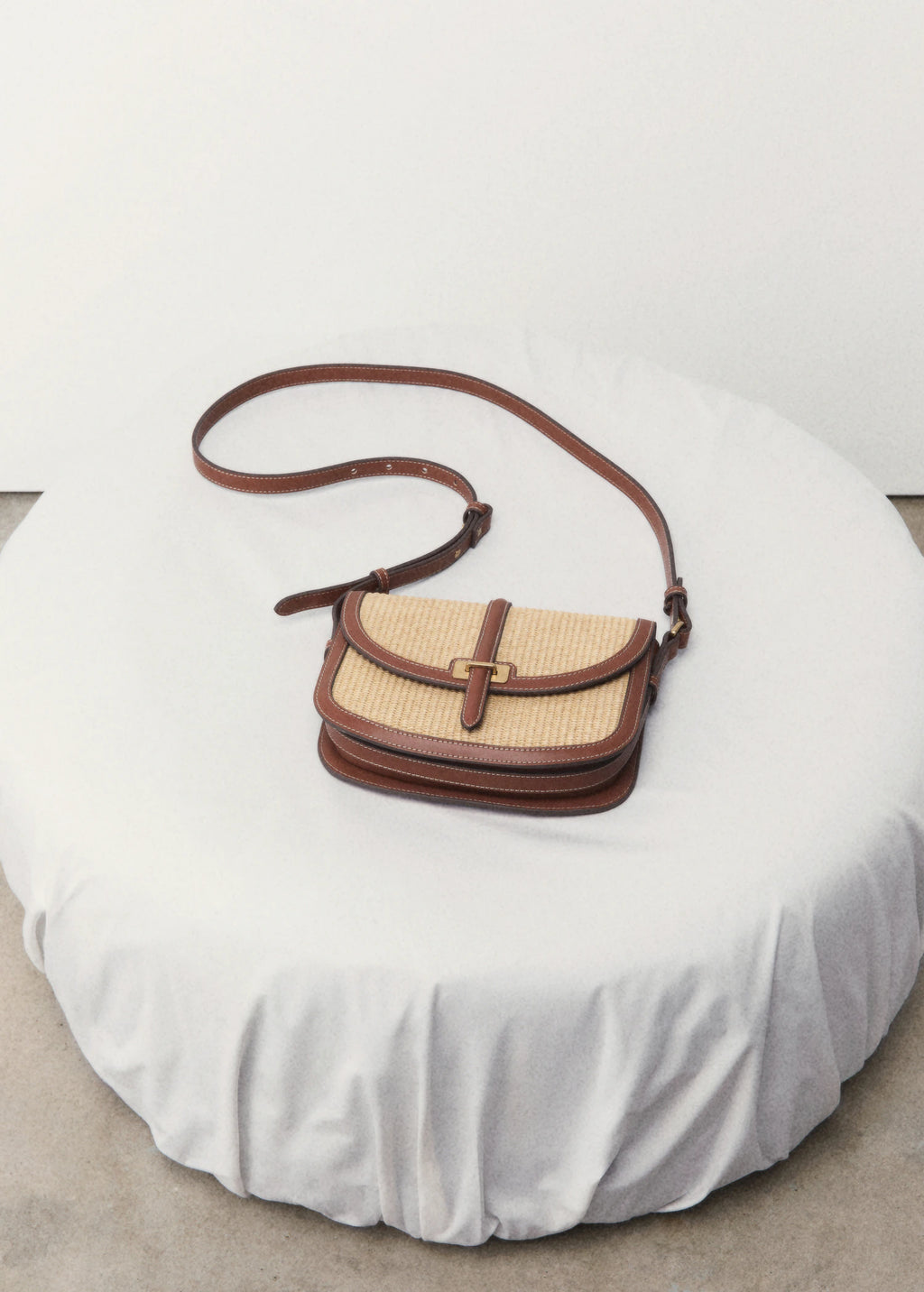 Raffia Effect Shoulder Bag Leather