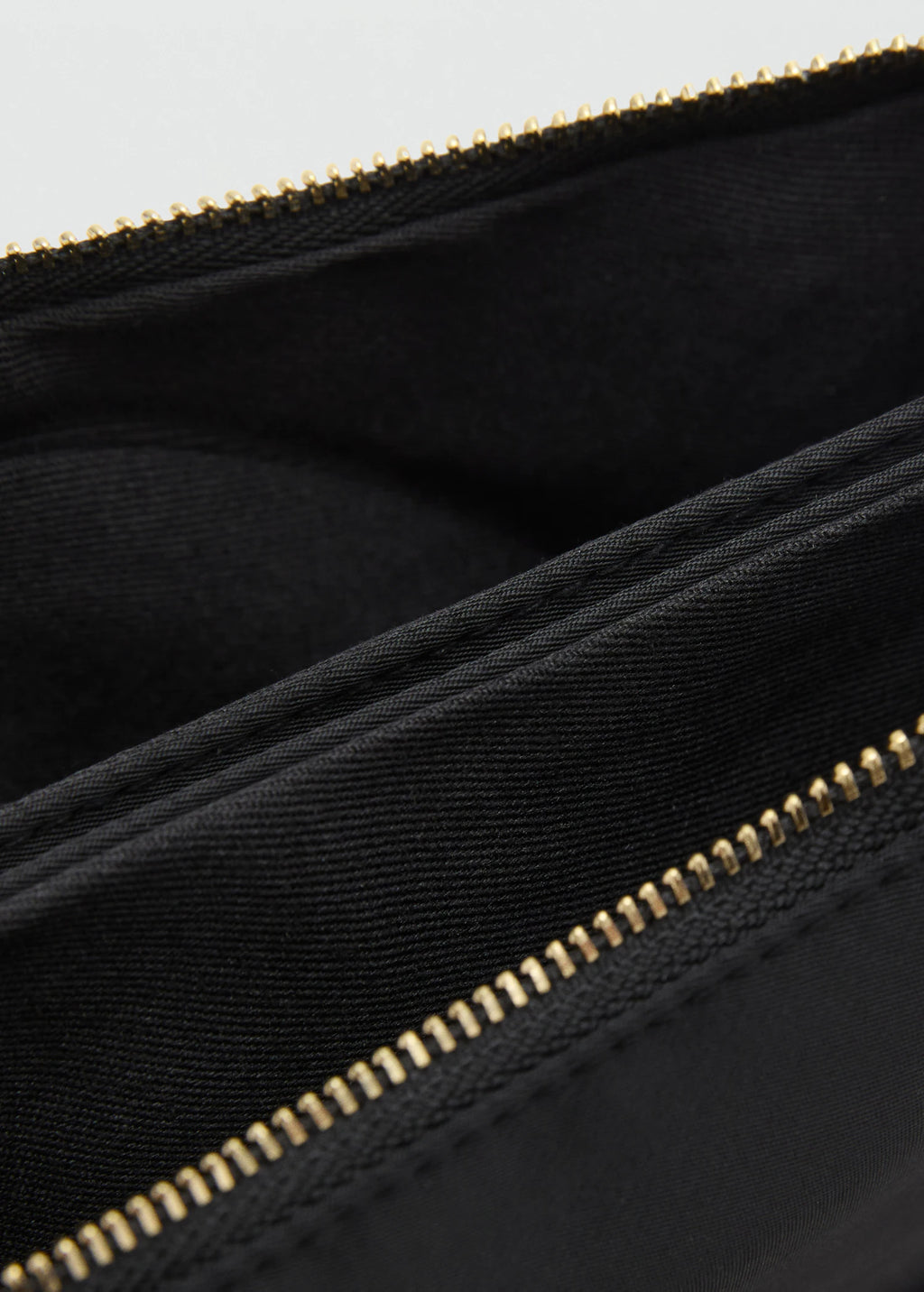 Nylon Purse With Zip Black