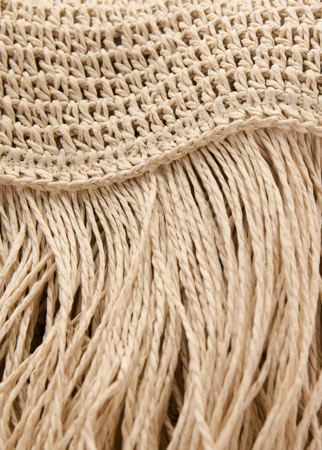 Natural Fibre Handbag With Fringes Beige