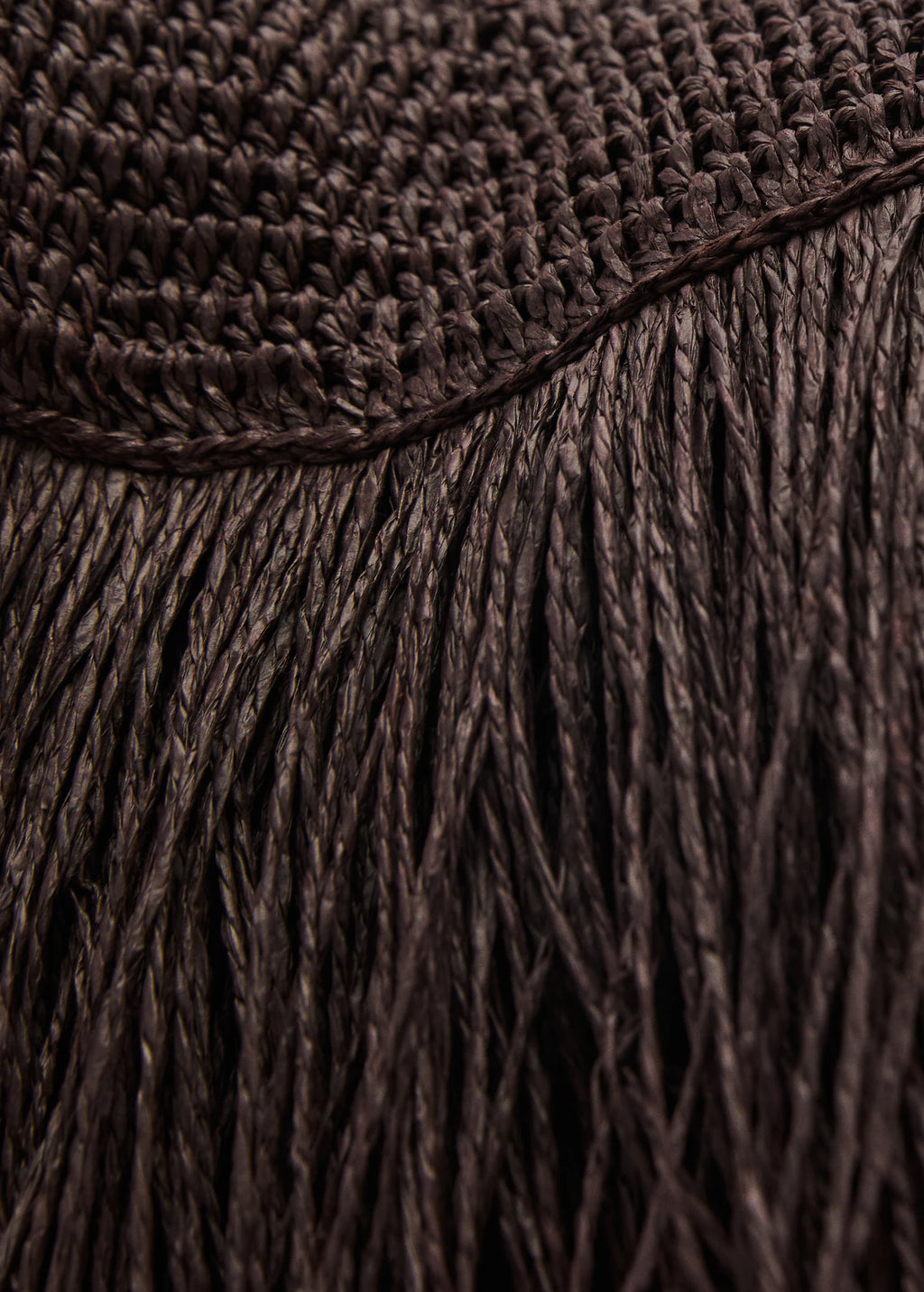 Natural Fibre Handbag With Fringes Chocolate