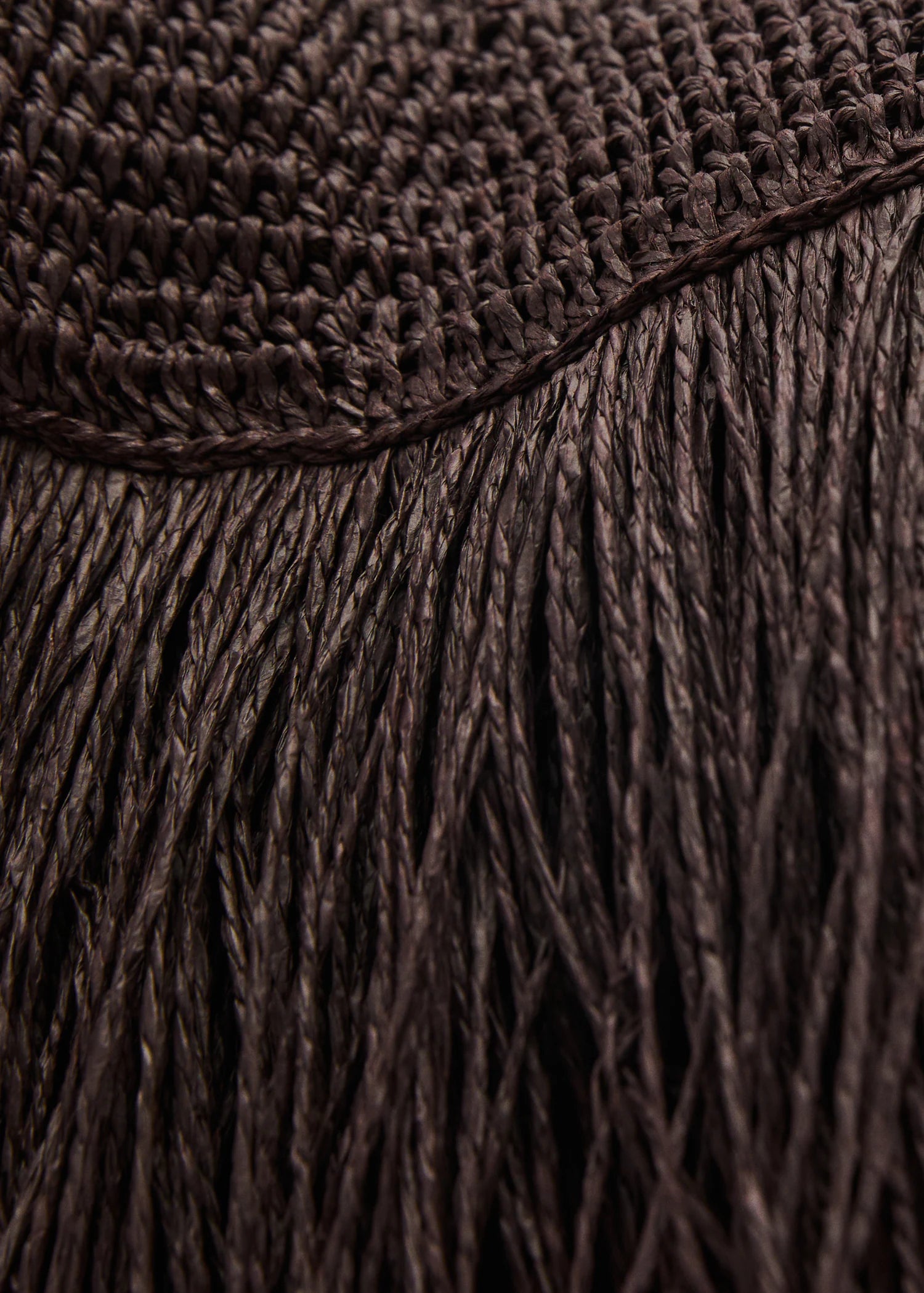 Natural Fibre Handbag With Fringes Chocolate