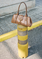 Medium Shoulder Bag With Snap Hook Caramel