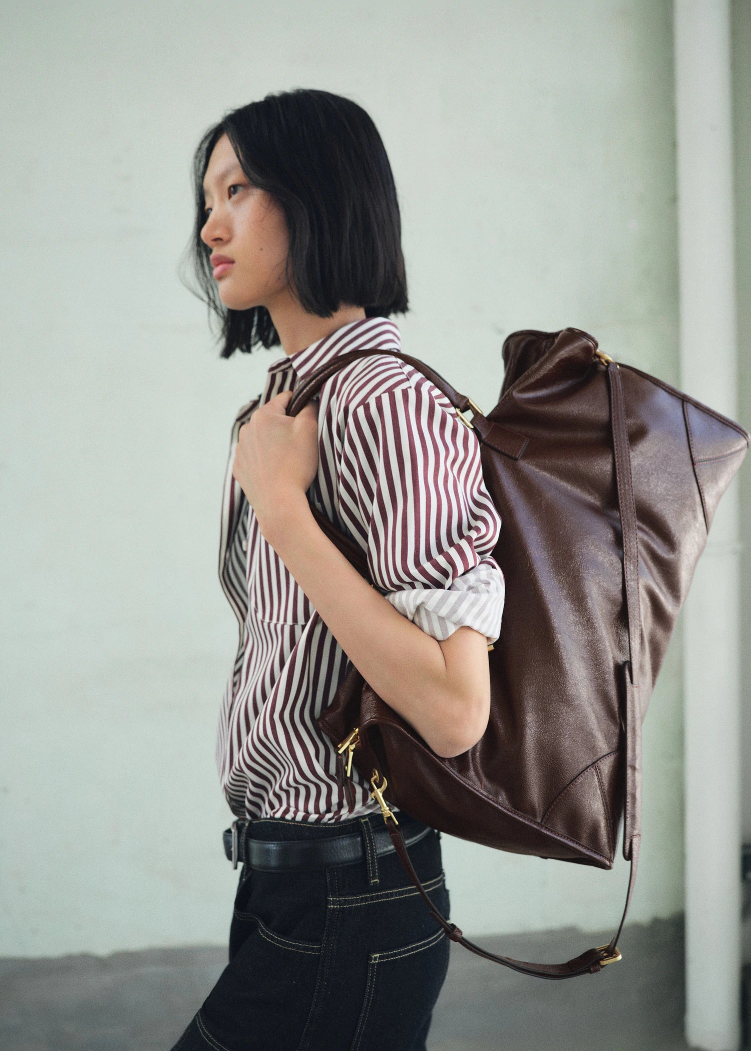 Maxi Shiny Handbag With Straps Chocolate