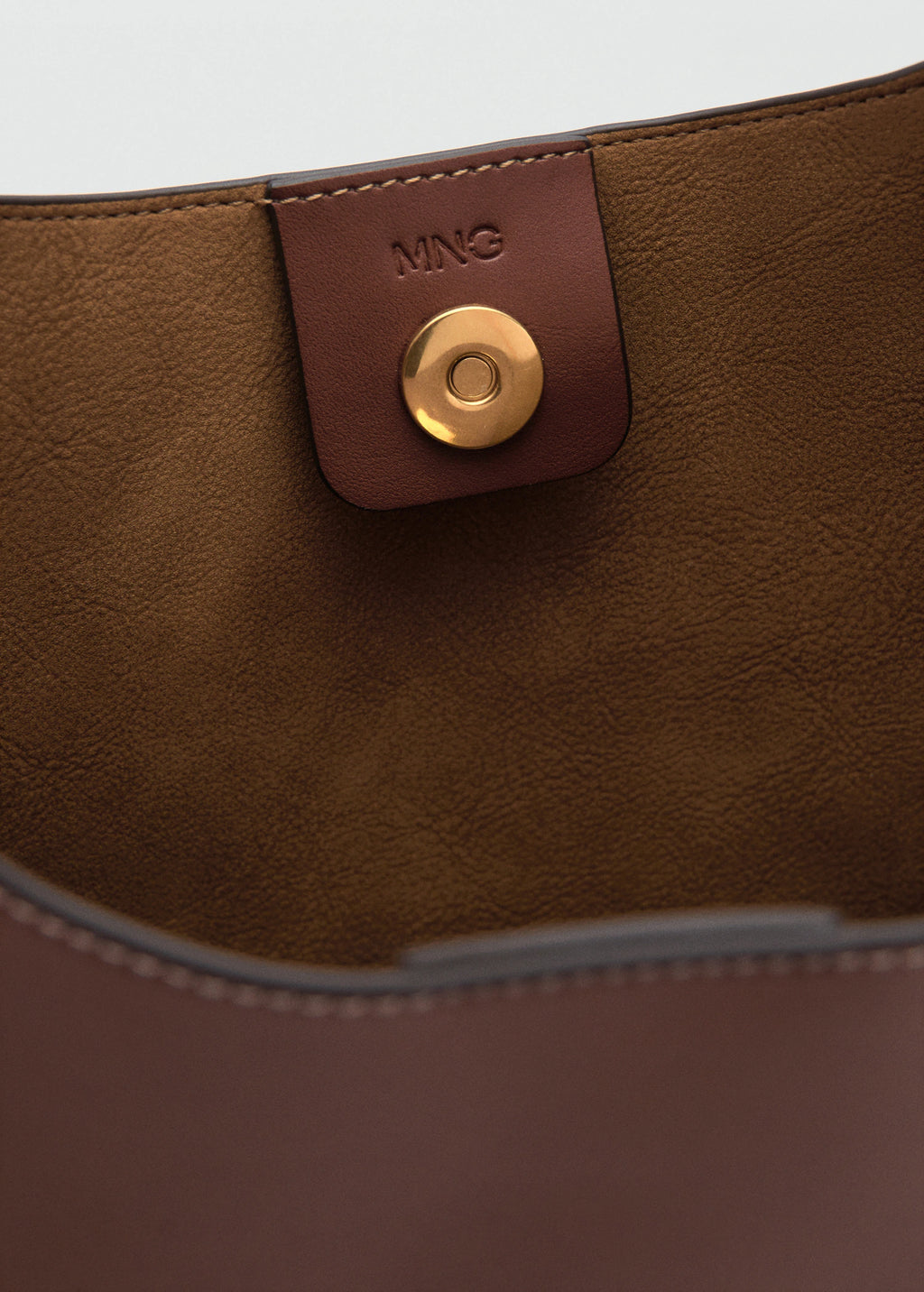 Large Oval Shoulder Bag Leather