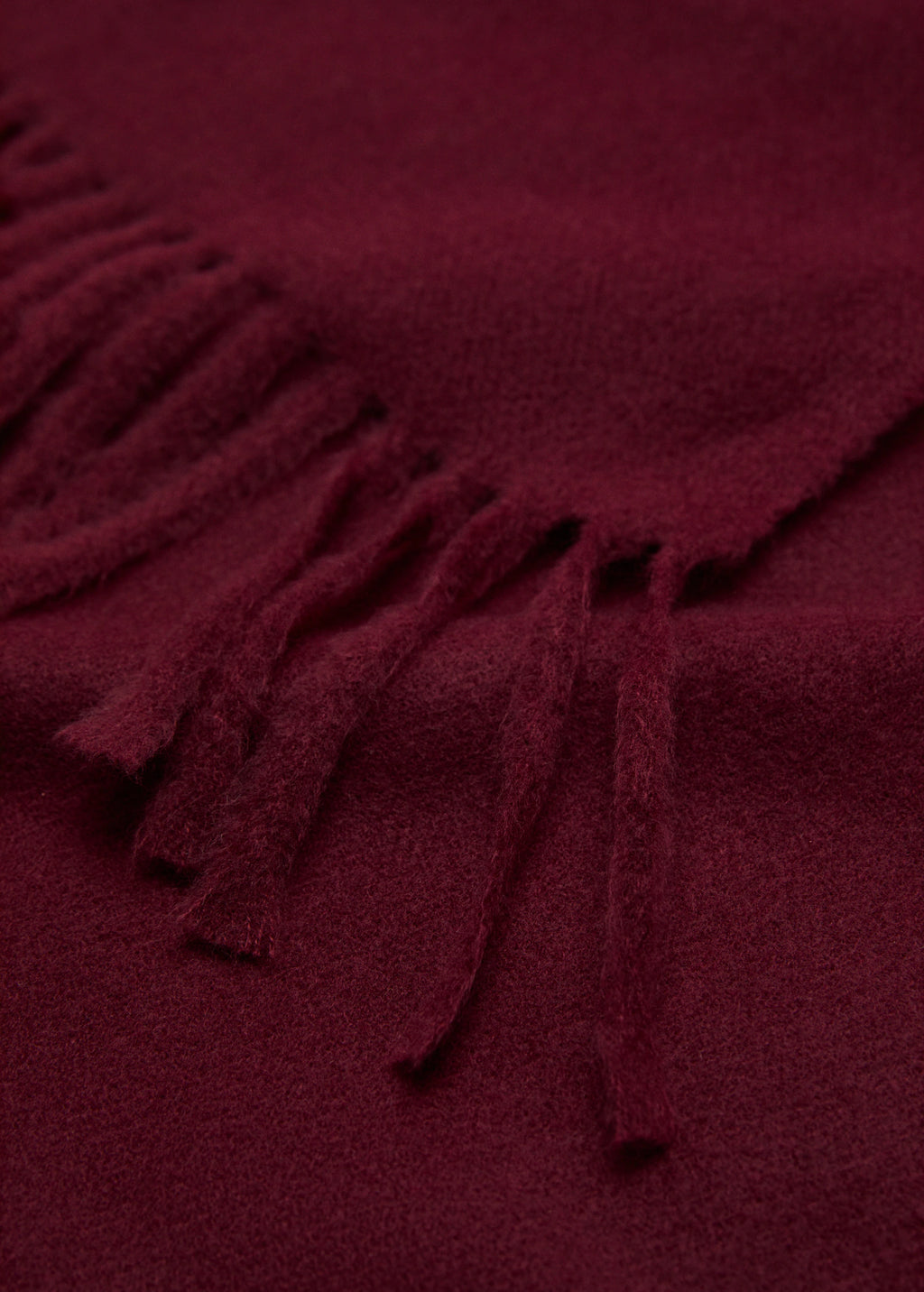 Fringed Edge Scarf Burgundy