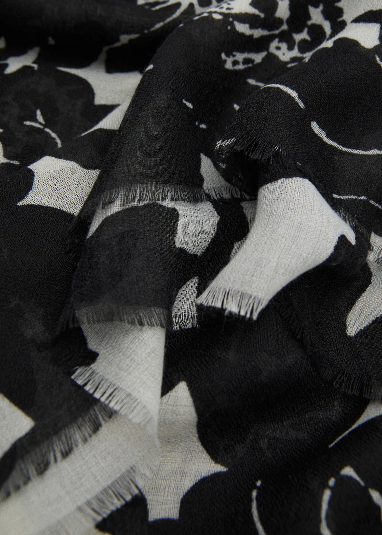 Floral Print Scarf Black