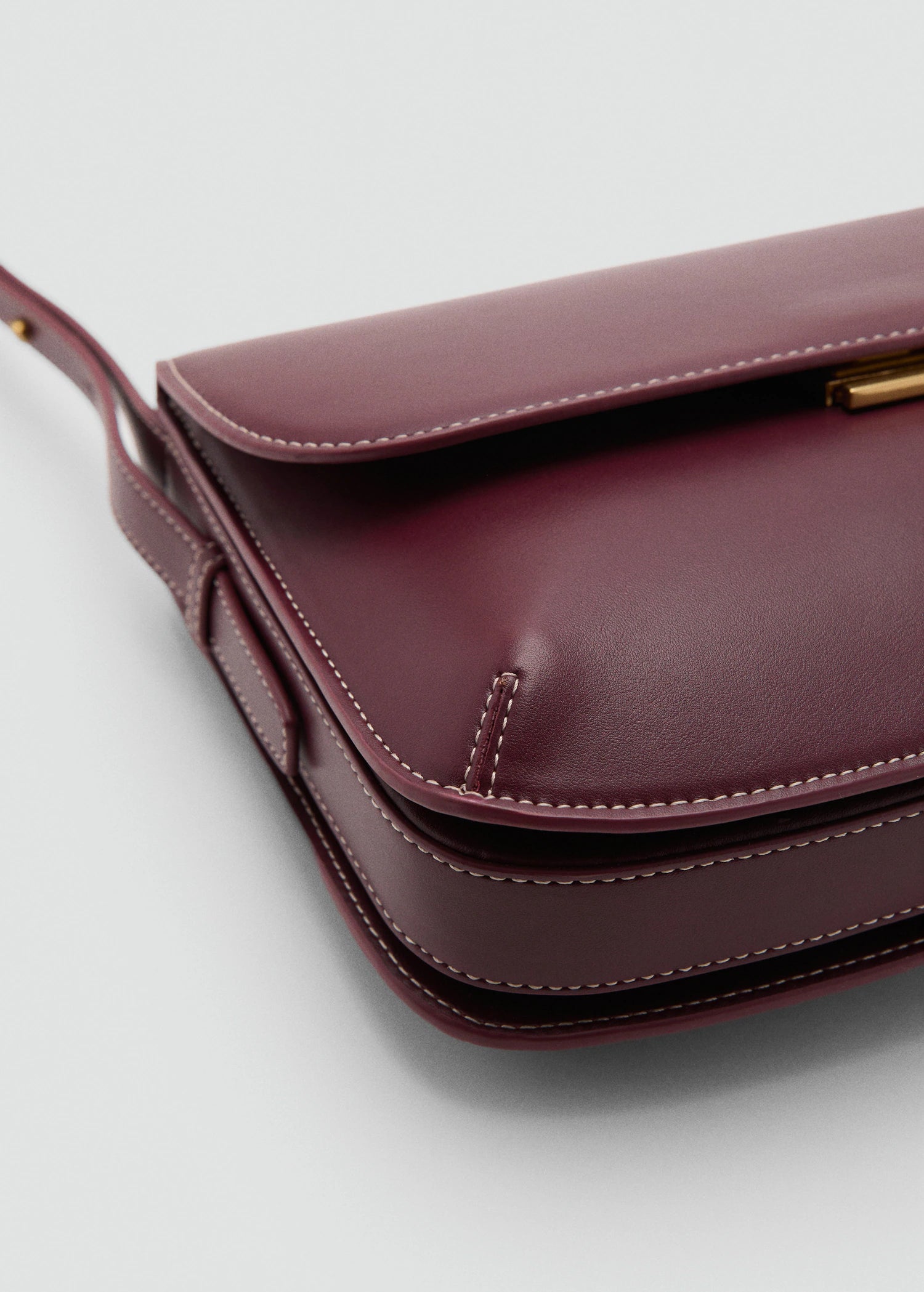 Crossbody Bag With Flap Burgundy
