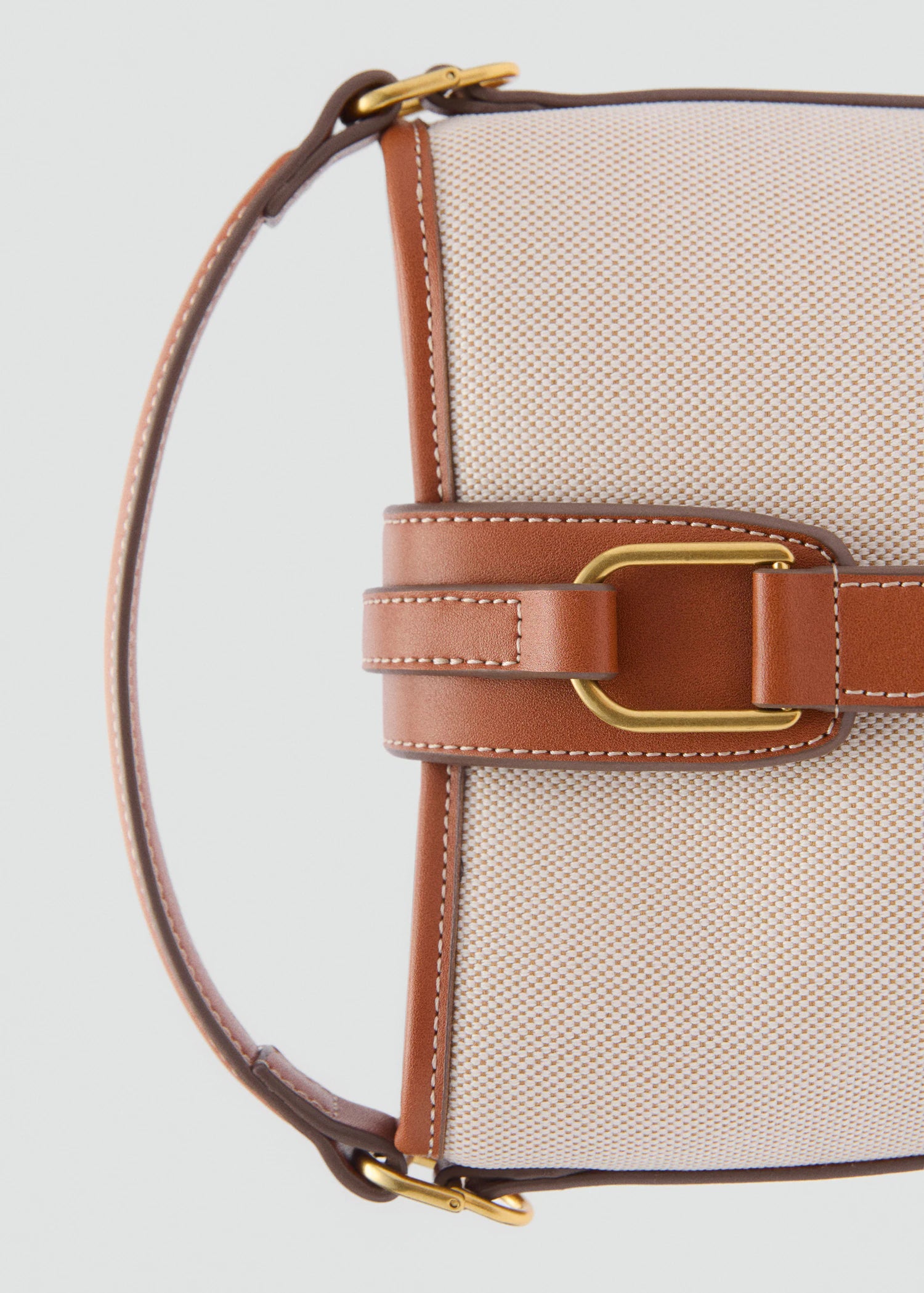 Contrasting Canvas Bucket Bag Leather