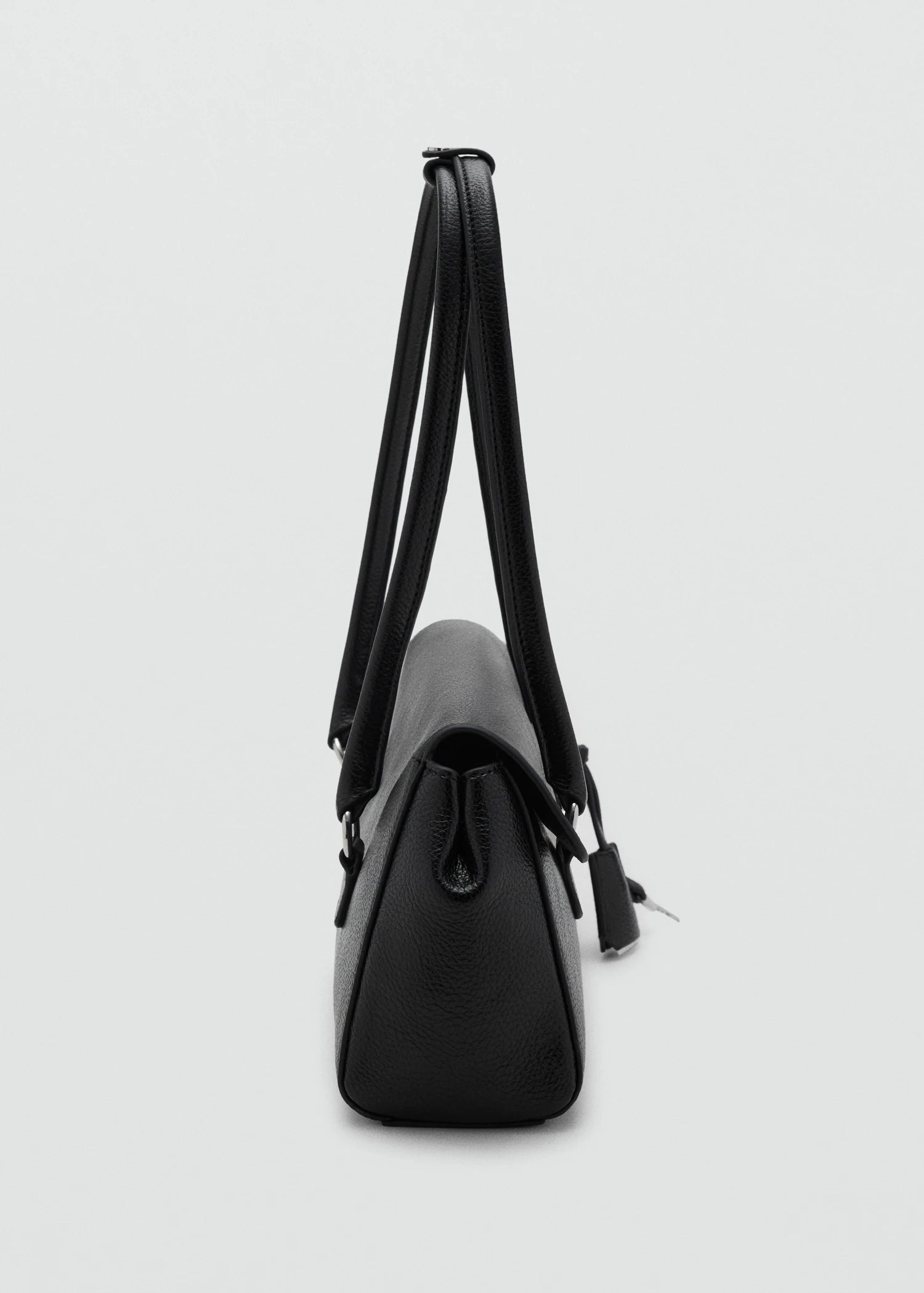 City Shoulder Bag With Flap Black
