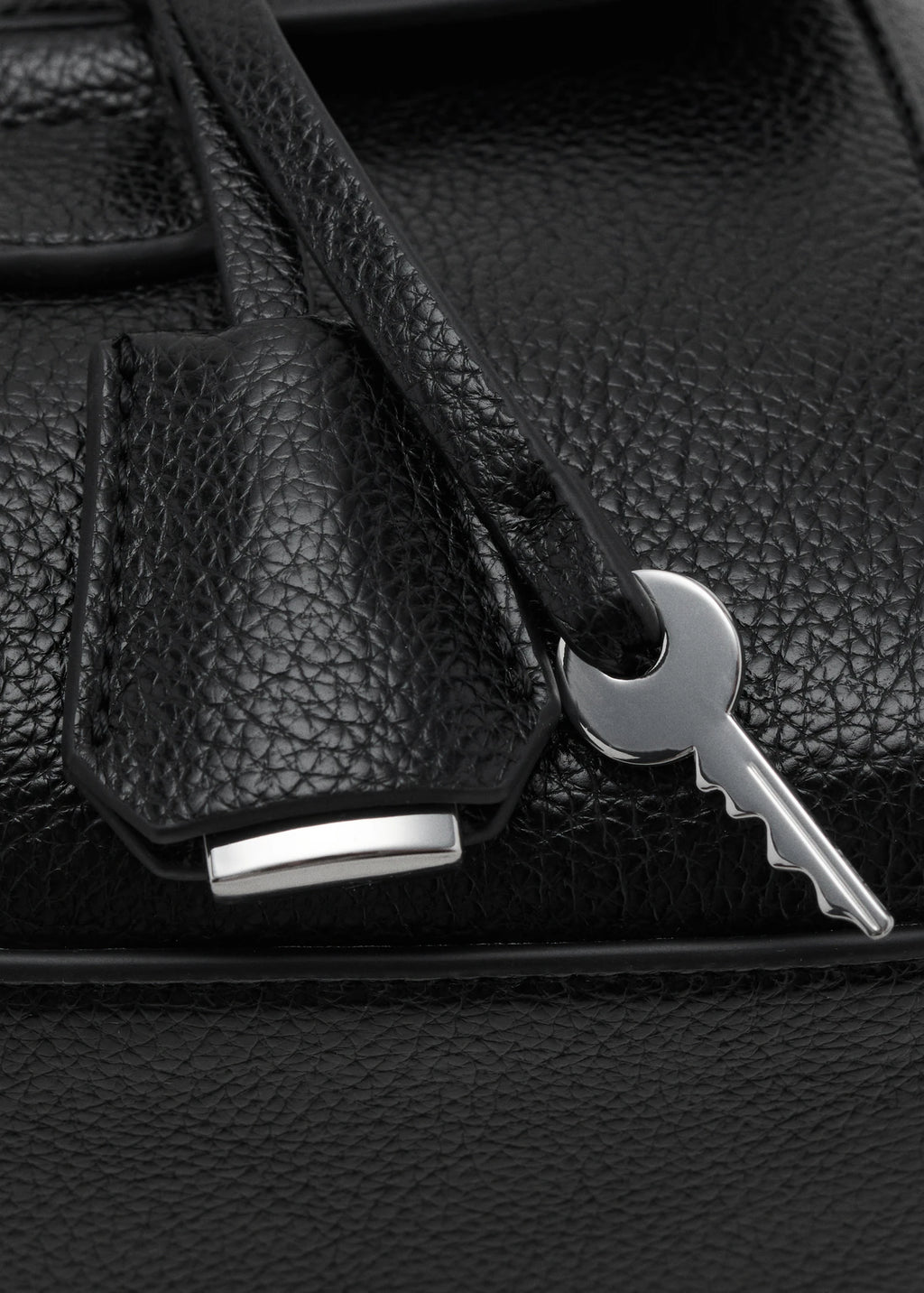 City Shoulder Bag With Flap Black