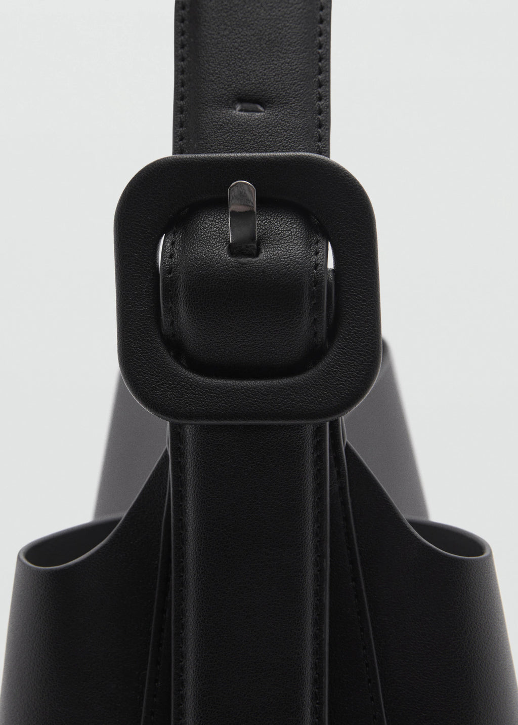 Bucket Bag With Buckle Black