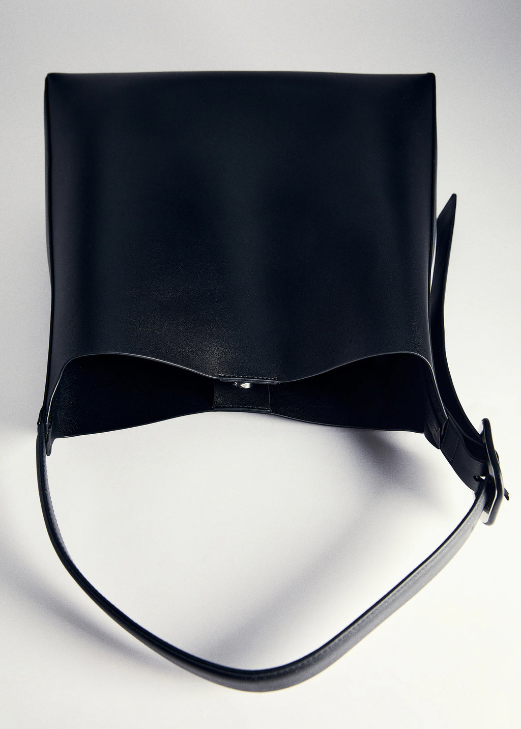 Bucket Bag With Buckle Black