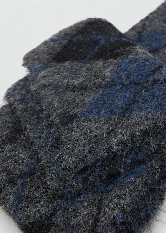 Argyle Patterned Knit Scarf Blue