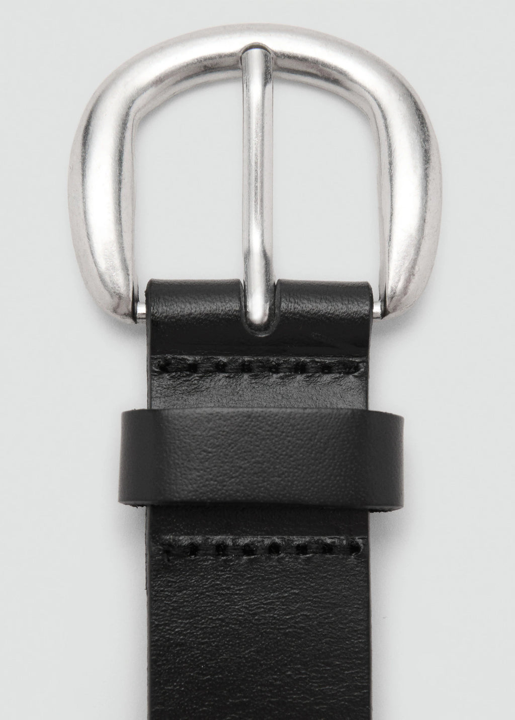 Rounded Buckle Leather Belt