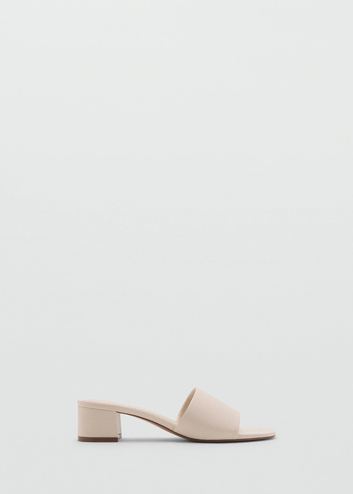 Block Heel Sandals With Strap