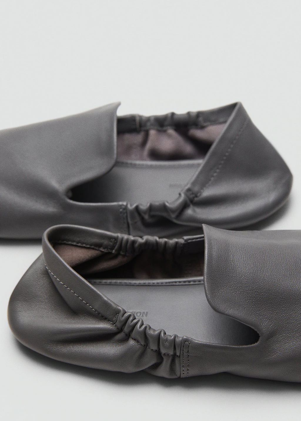 Gathered Leather Shoes