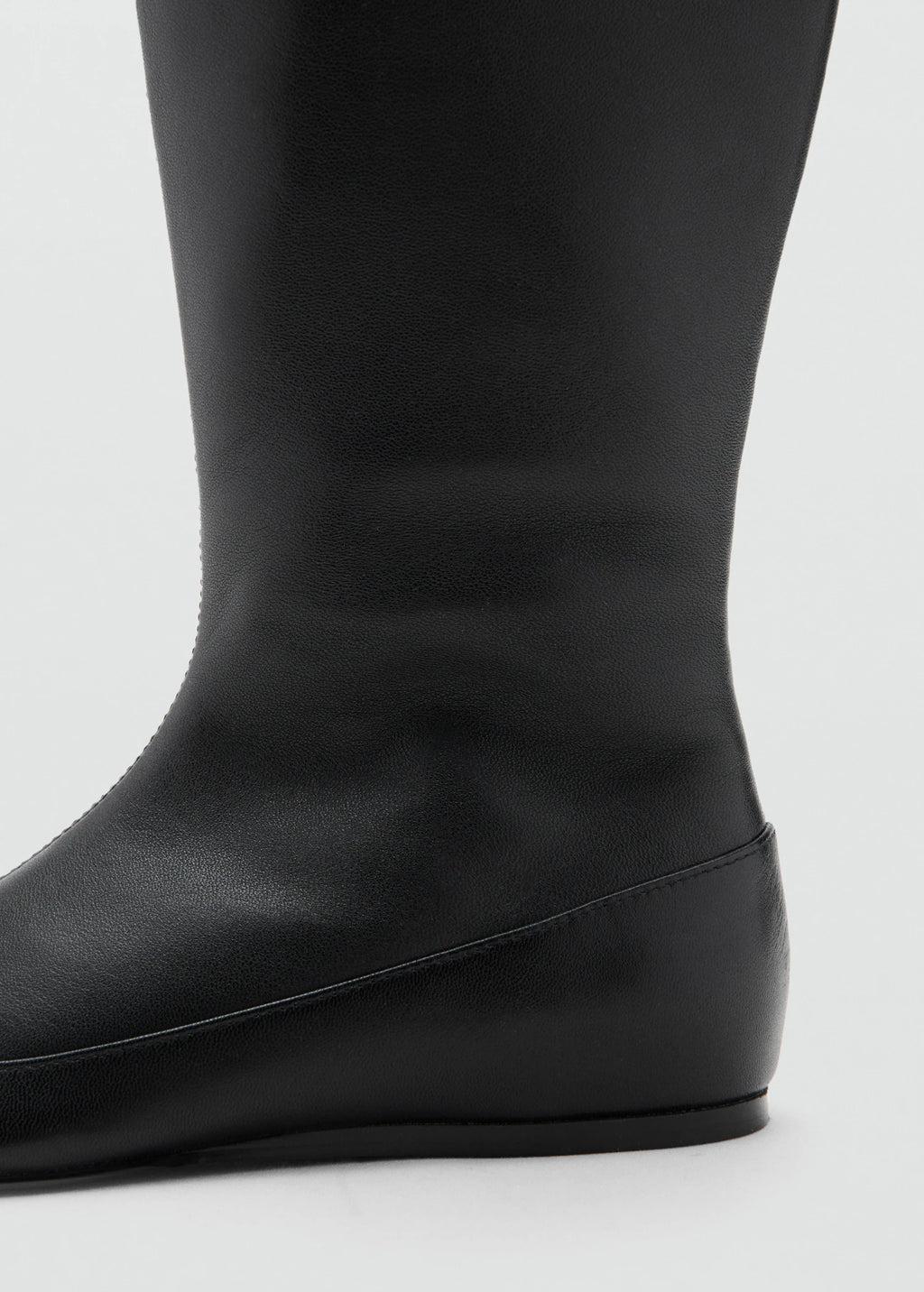 Leather Boots With Combined Design