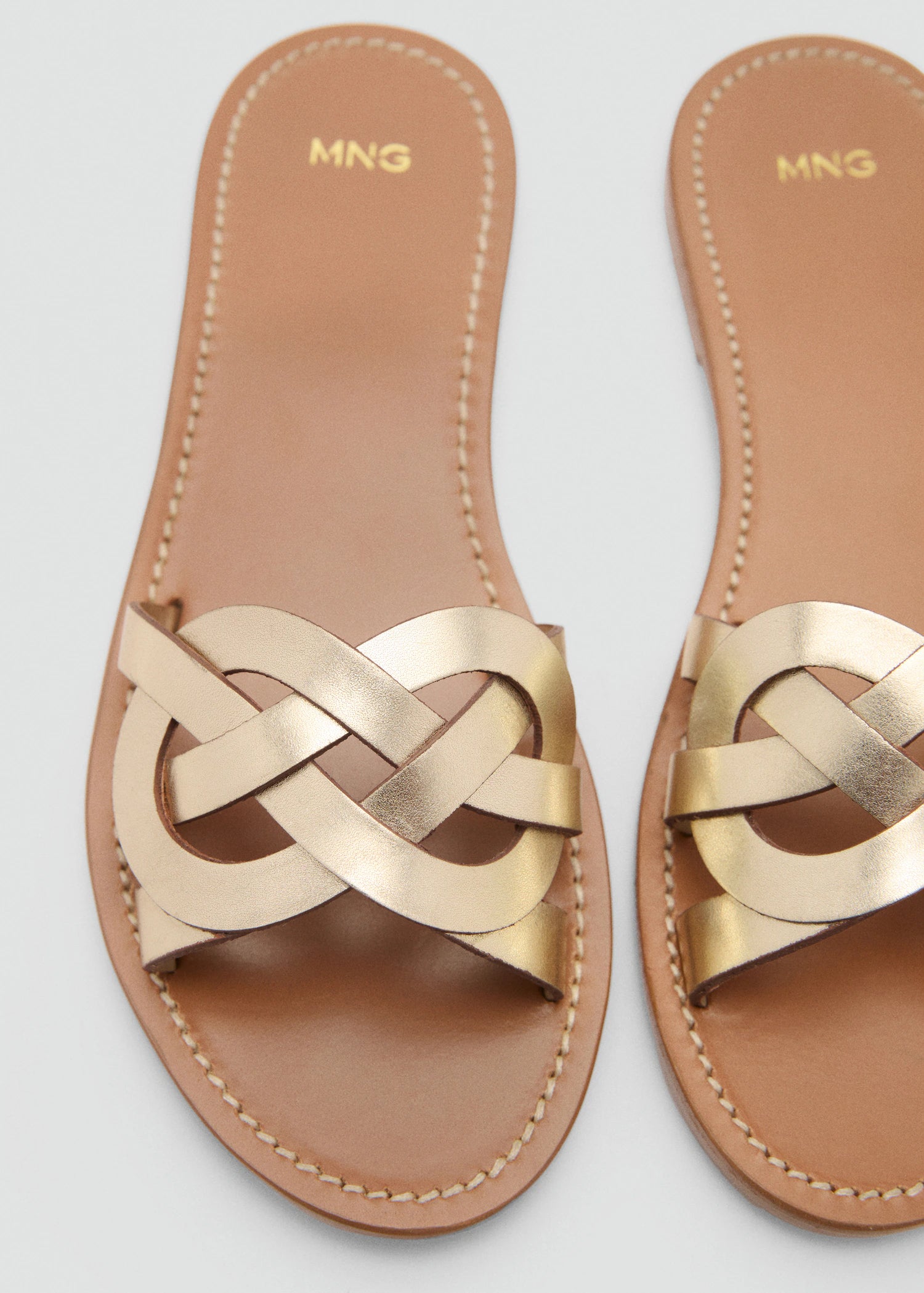 Leather Sandals With Intertwined Strap