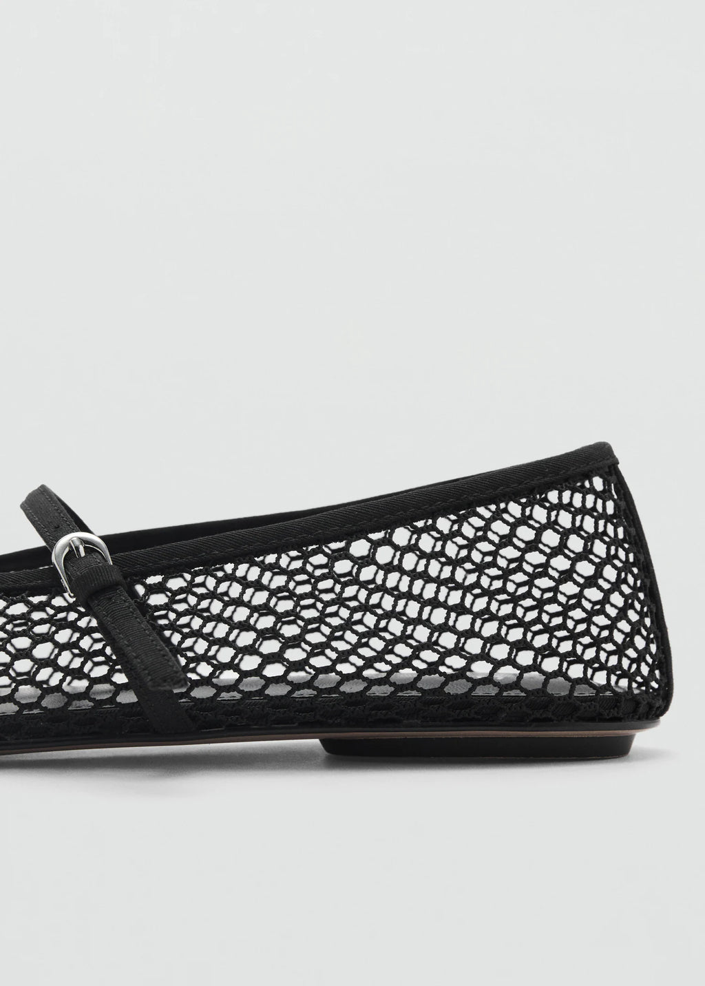 Mesh Ballerina Flats With Buckle Strap