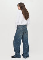 Barrel Jeans With Eyelets