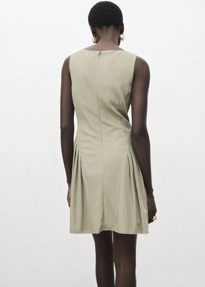 Boat Neck Dress With Pleats