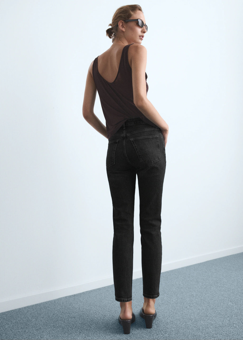 Claudia Slim Fit Cropped Jeans