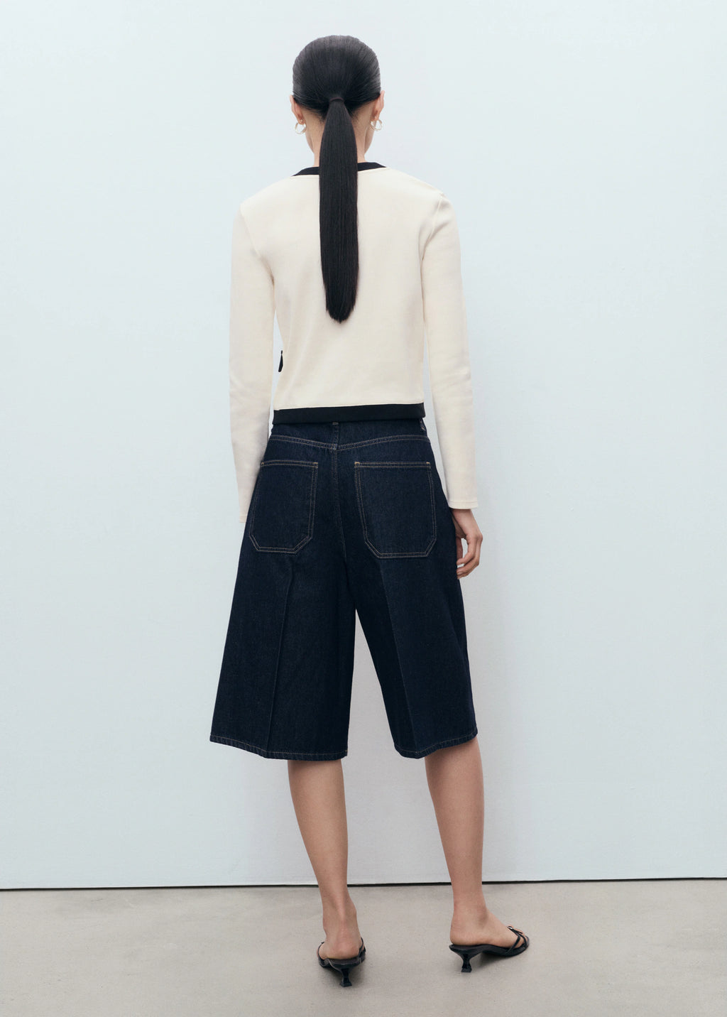 Contrasting Cotton Cardigan