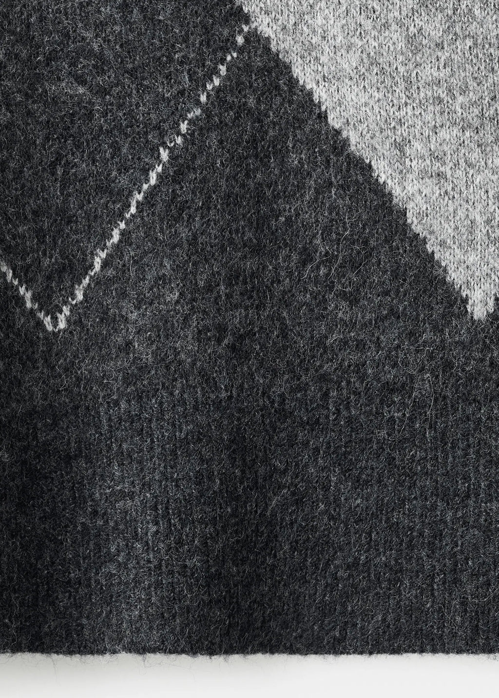 Diamond Patterned Knitted Sweater