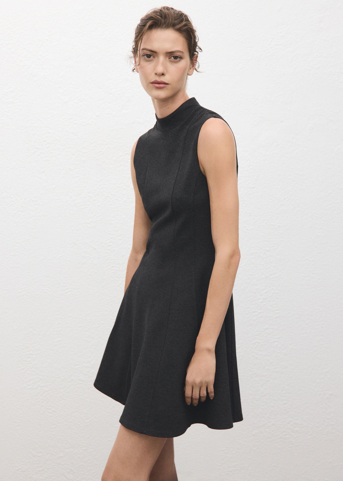 Dress With Perkins Collar And Stitching Detail